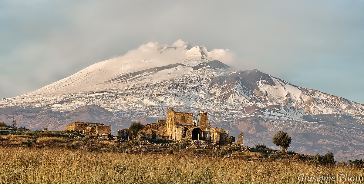 Il rudere e la montagna