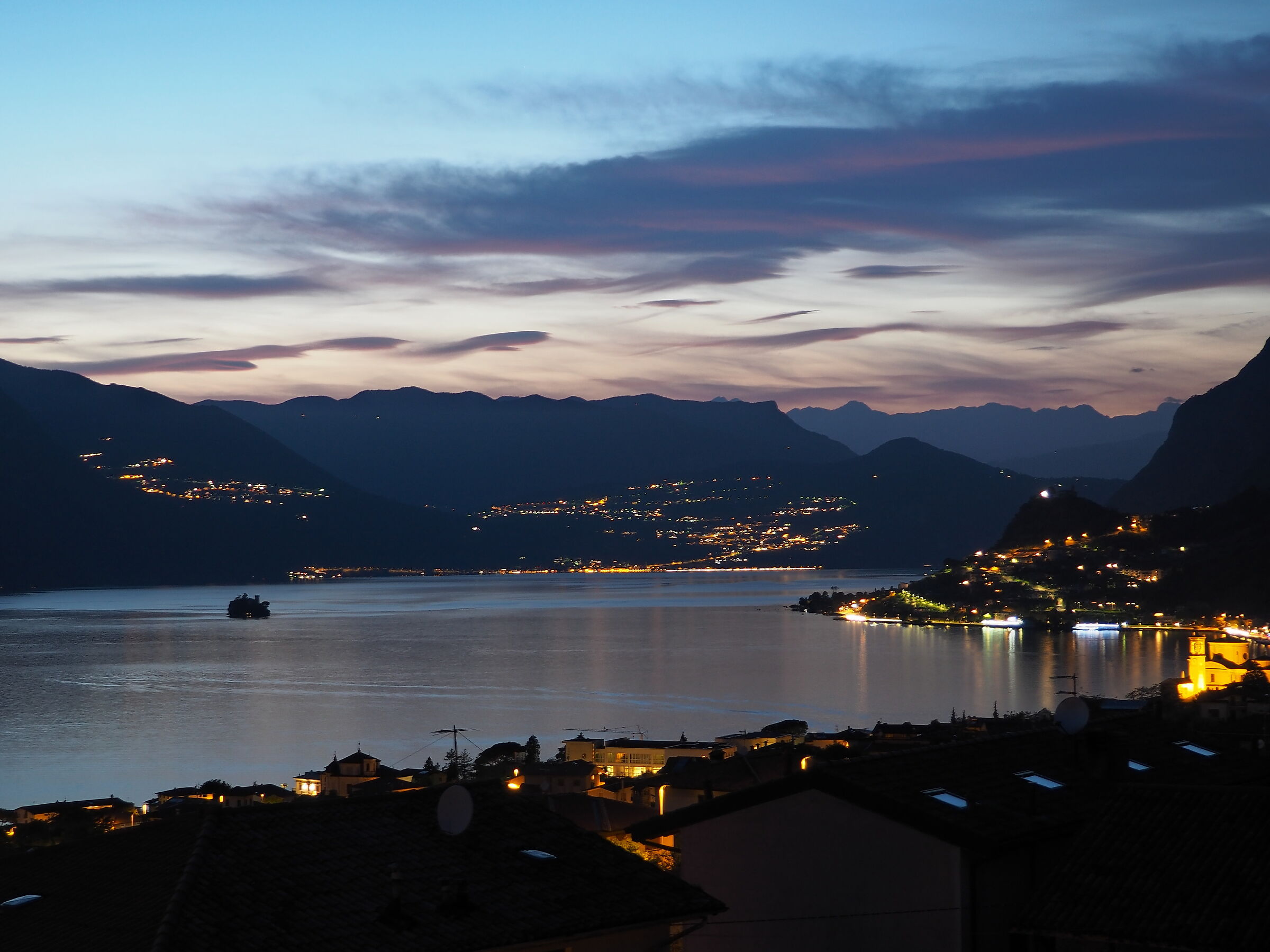 Lago d'Iseo By night