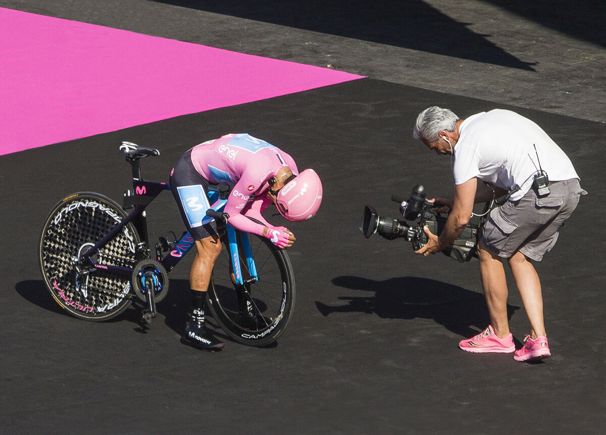 Vincitore stremato al traguardo