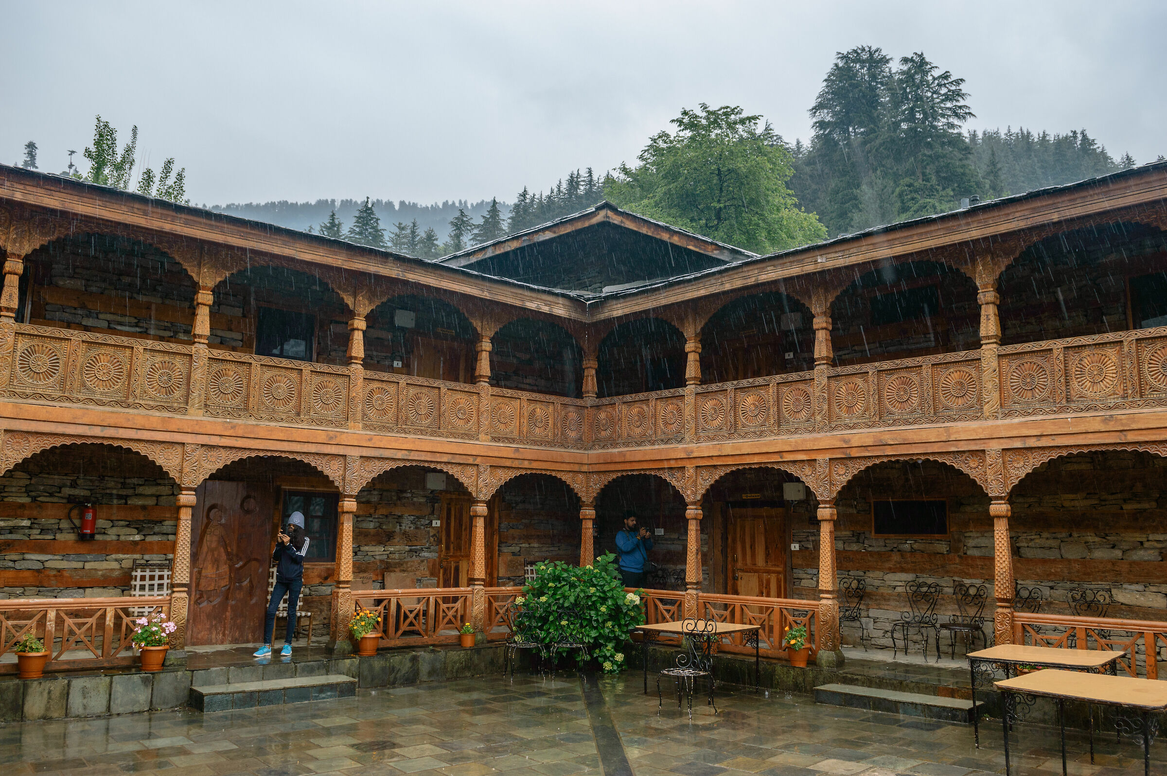 Il Castello di Naggar in legno