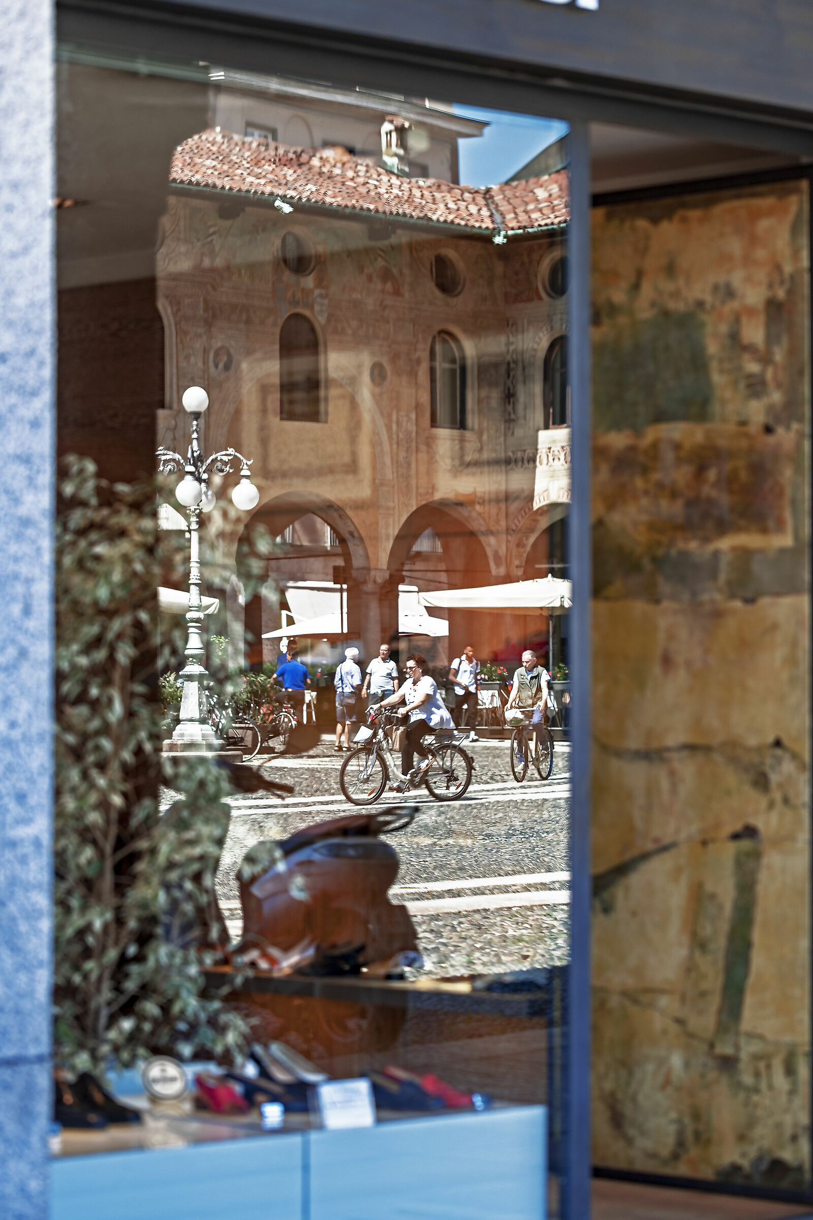Reflections in Piazza Ducale