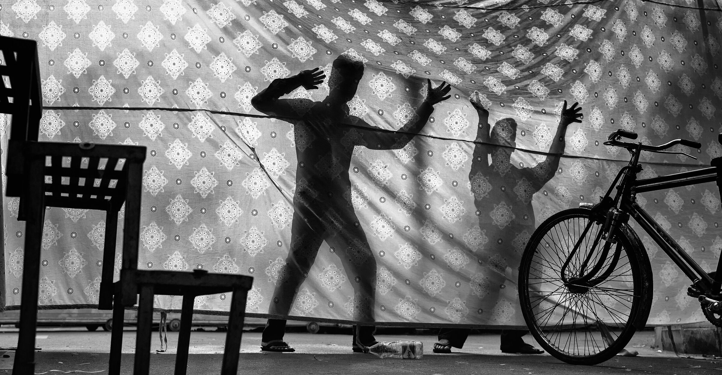 Shadows. Delhi, 2018.