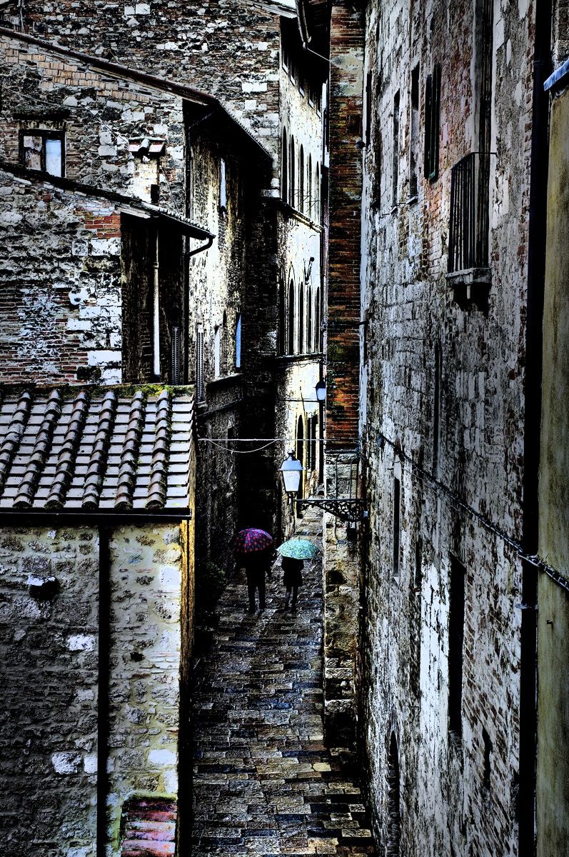 Passeggiando sotto la pioggia...