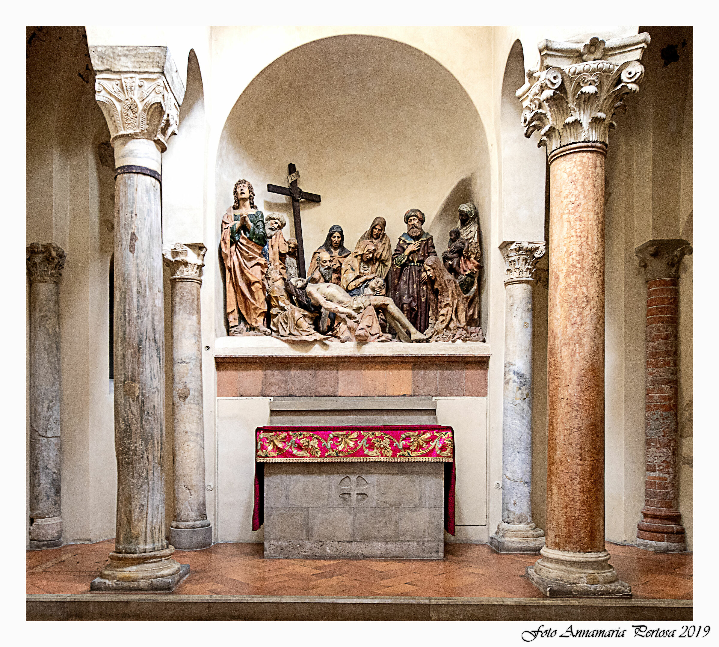 San Satiro: Il gruppo della Pietà