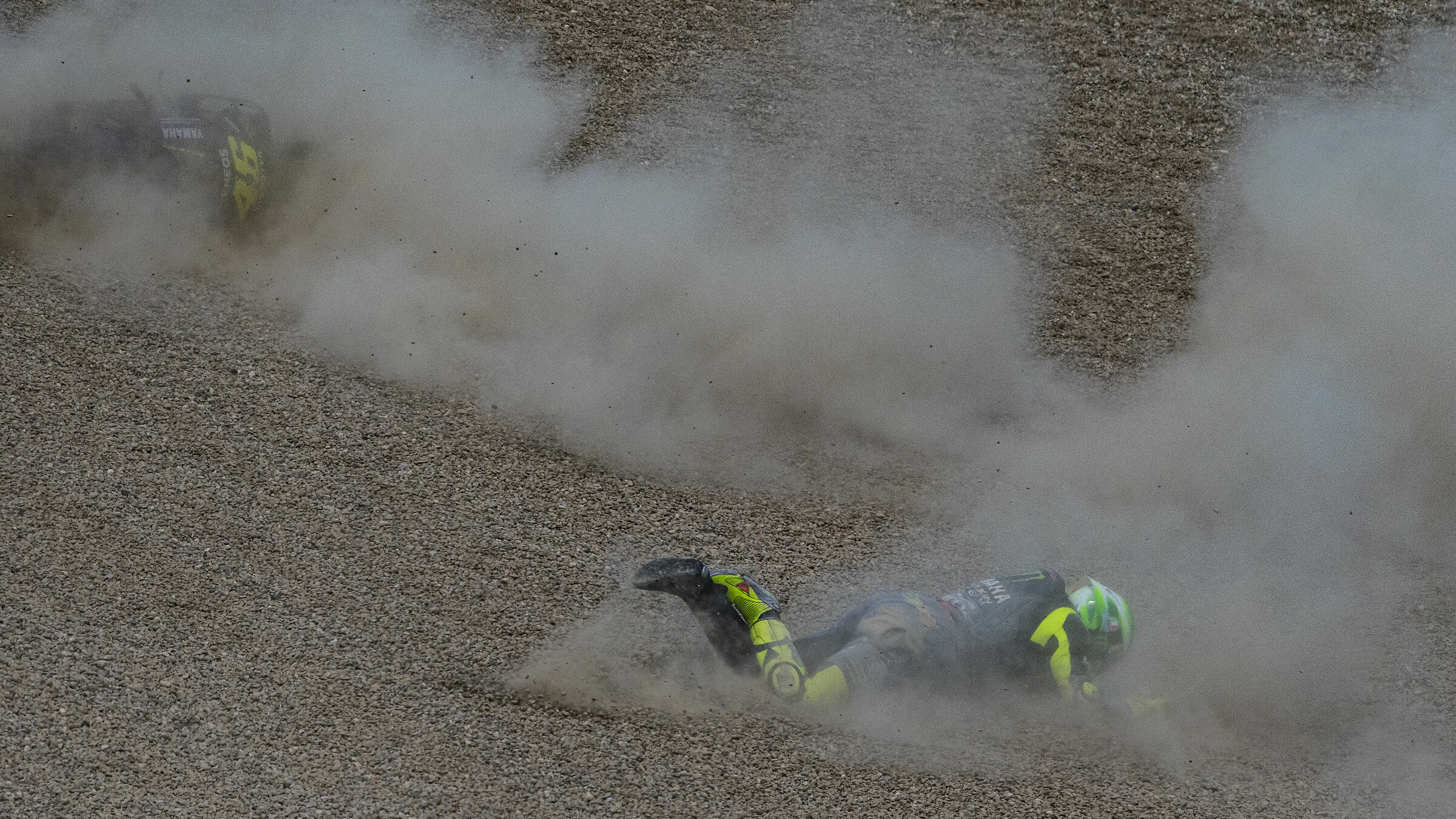 Valentine in the gravel of the angry