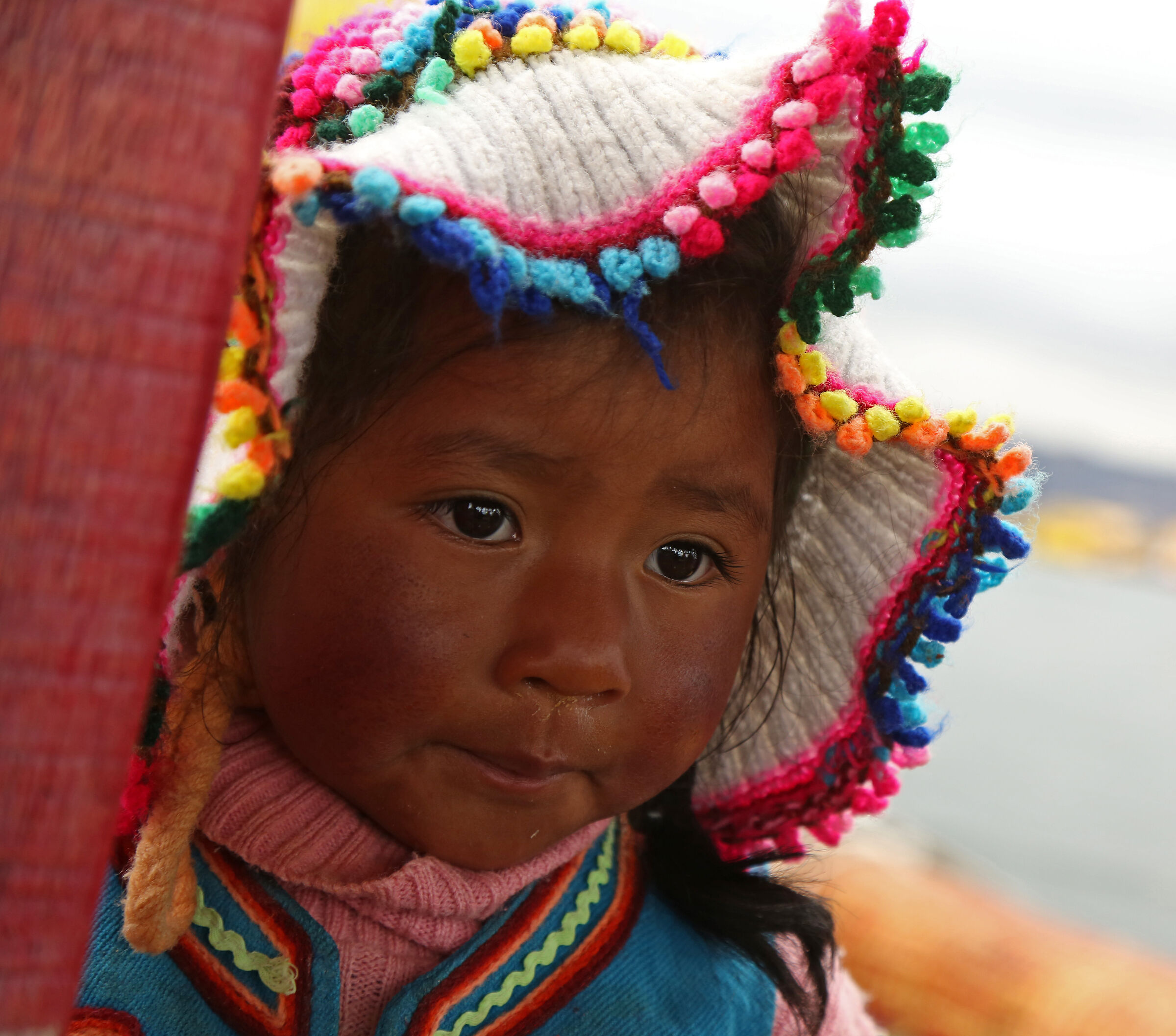Bambina di etnia Uros - Lago Titicaca - Perù