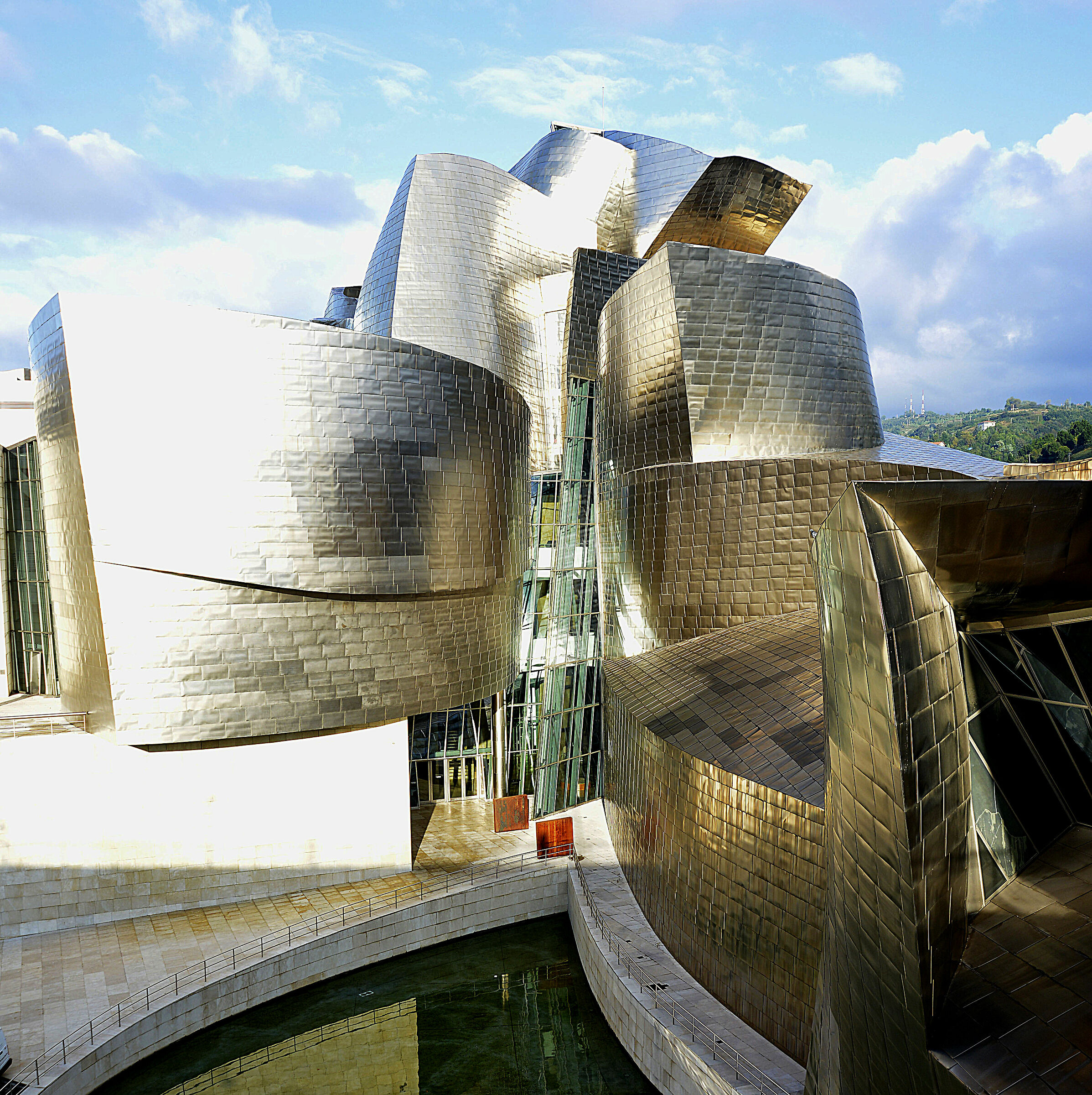 Bilbao Guggenheim Museum diF. O. Gehry