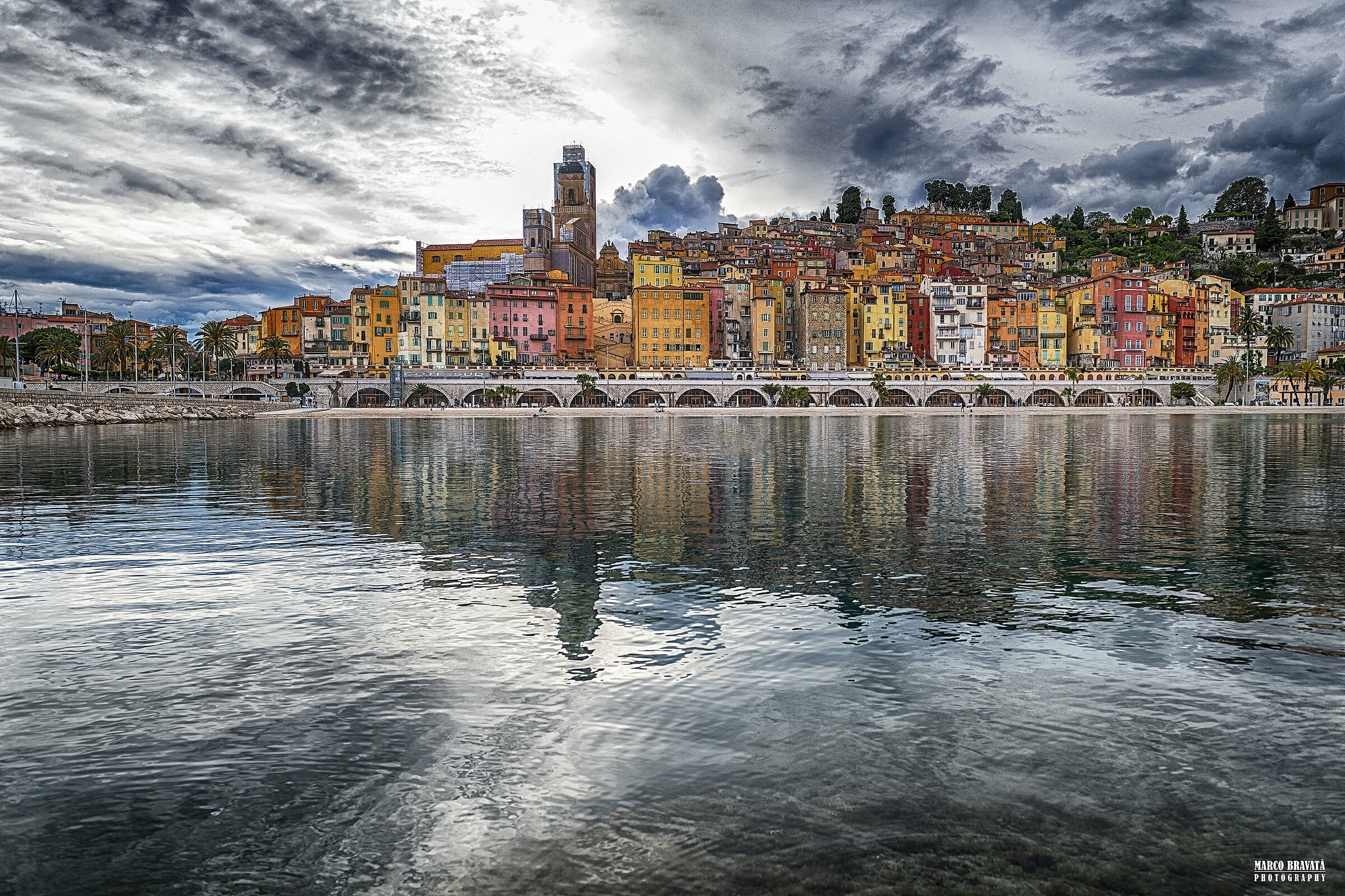 Dove il mare luccica......