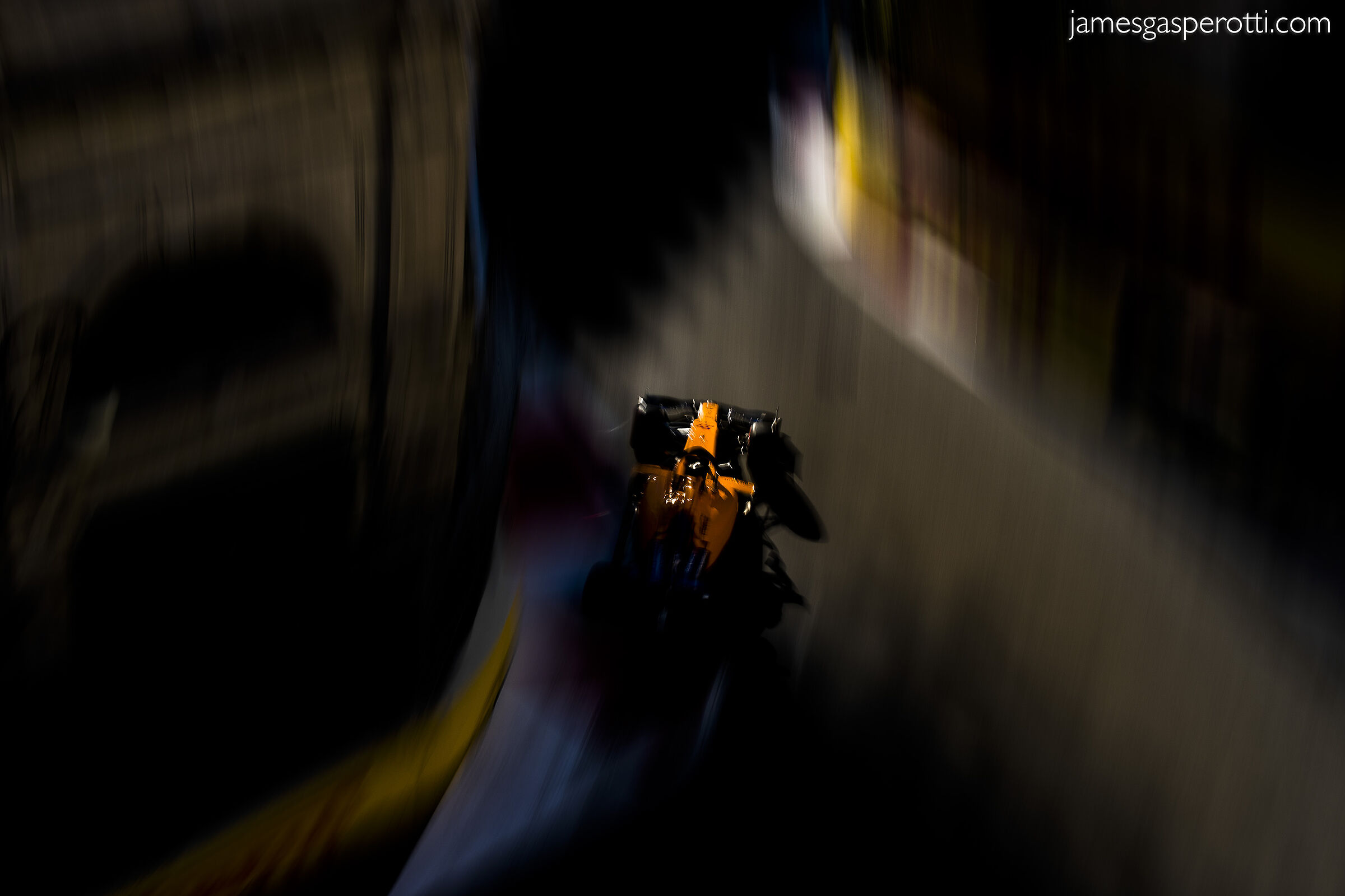 Carlos Sainz-Baku City Circuit-2019
