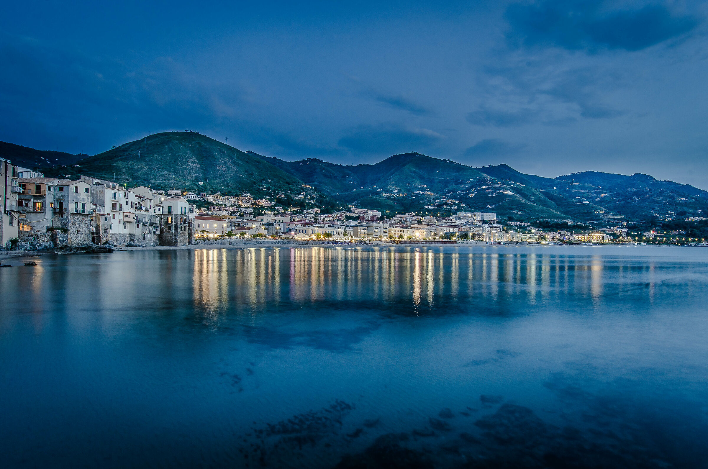 Cefalù in Blue