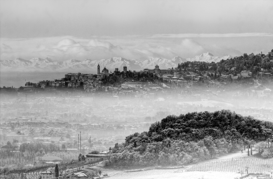 Bergamo Skyline - Winter mood