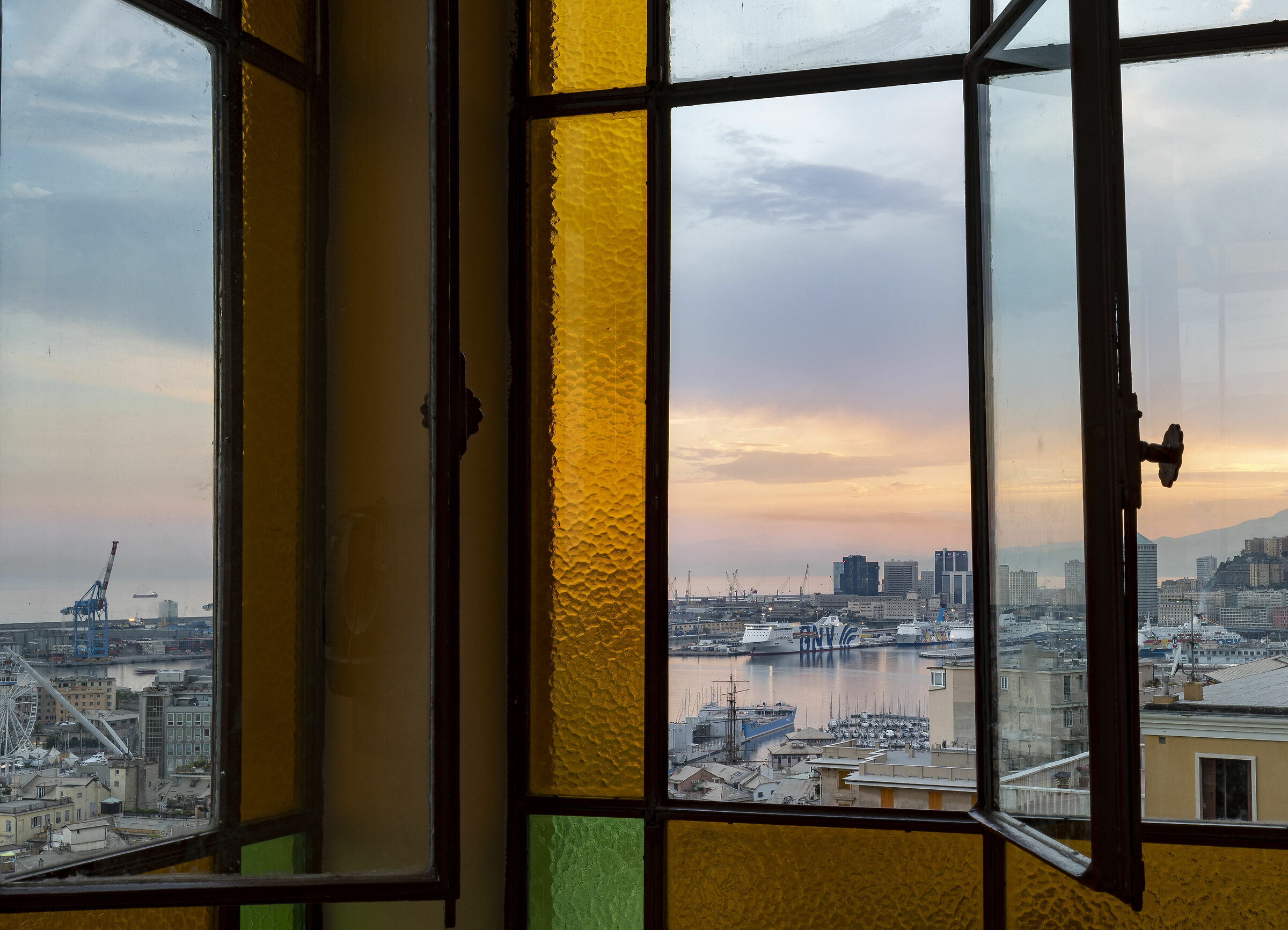 Genova da Belvedere Castelleto