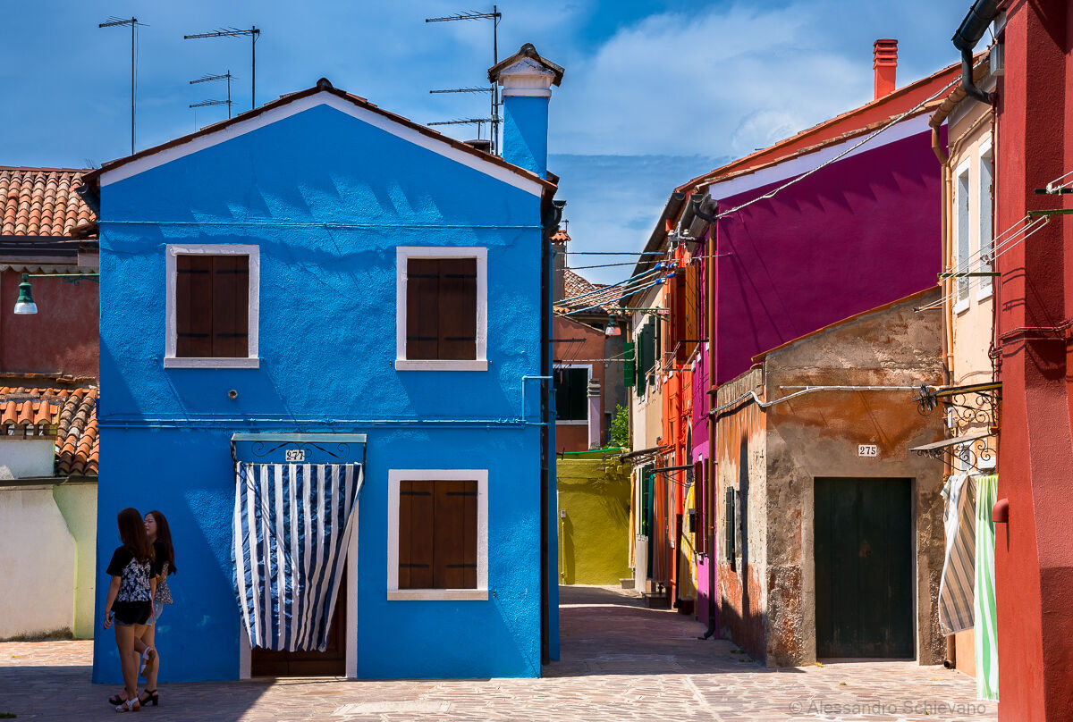 Here... missing a window!!!