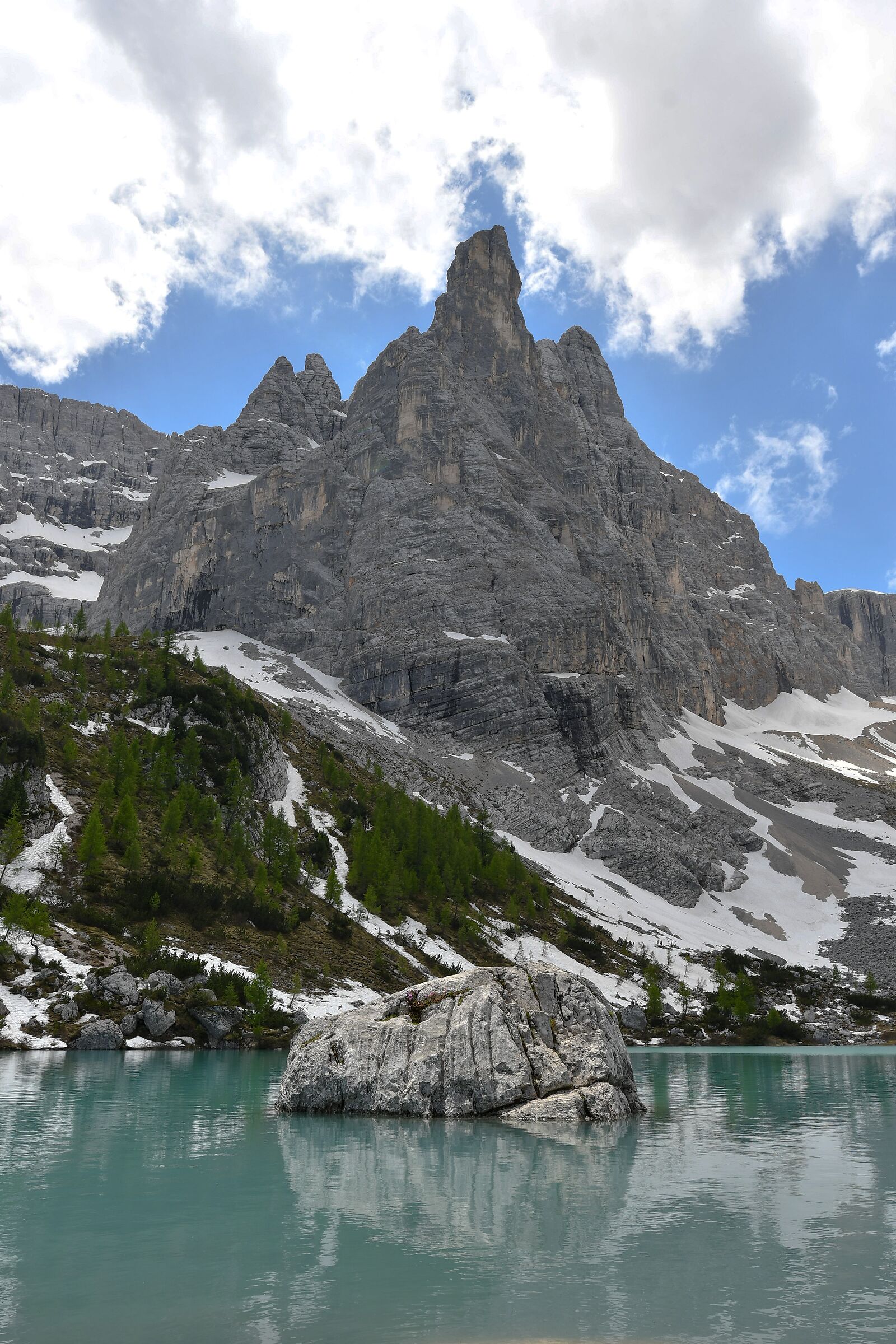 Lago di Sorapis. Un angolo di paradiso nelle Dolomiti