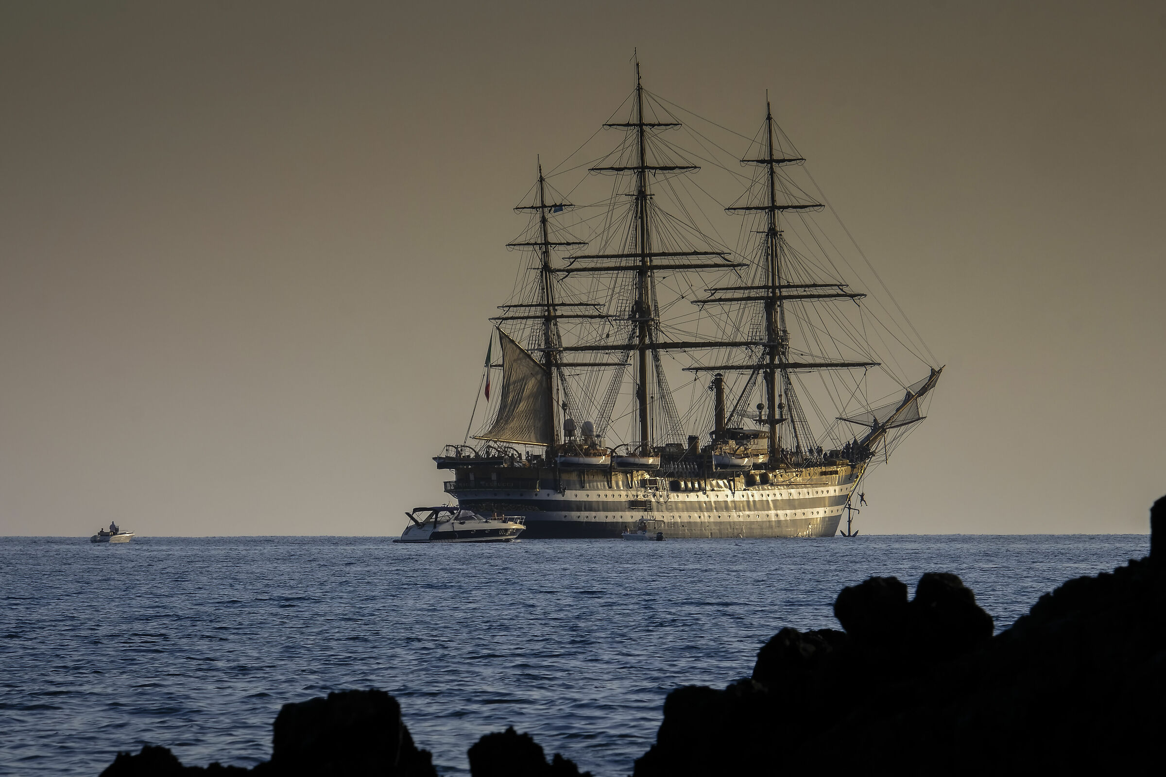 Amerigo Vespucci e l'uomo in sospeso