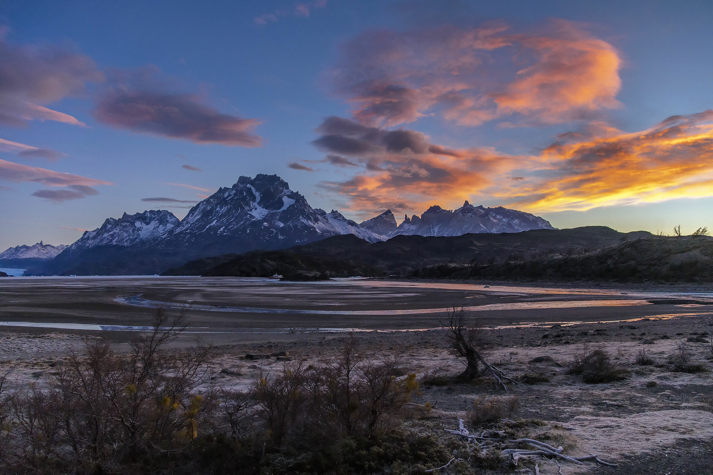 Sunrise on Lake Grey