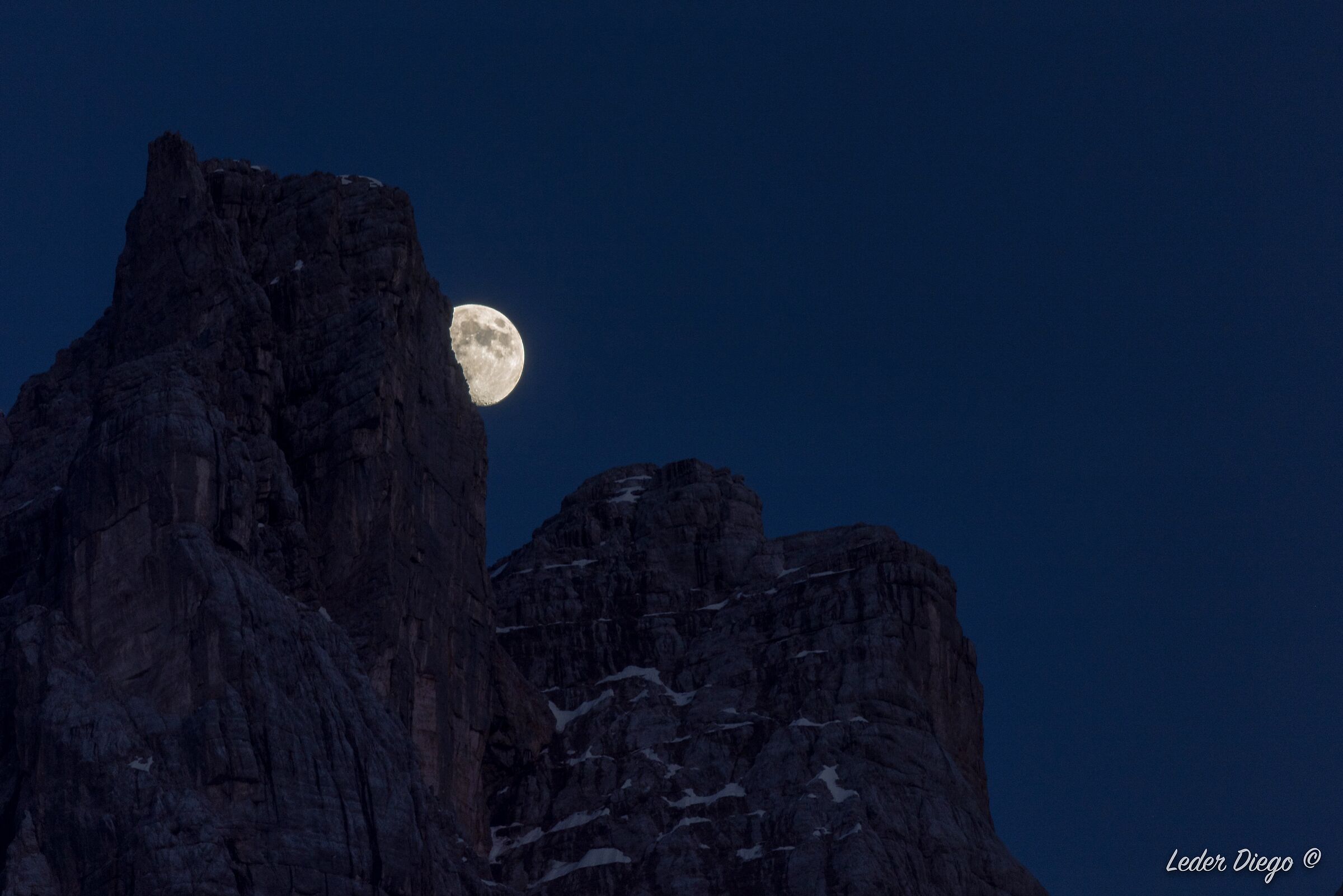 Sorge la luna(Foto x articolo)