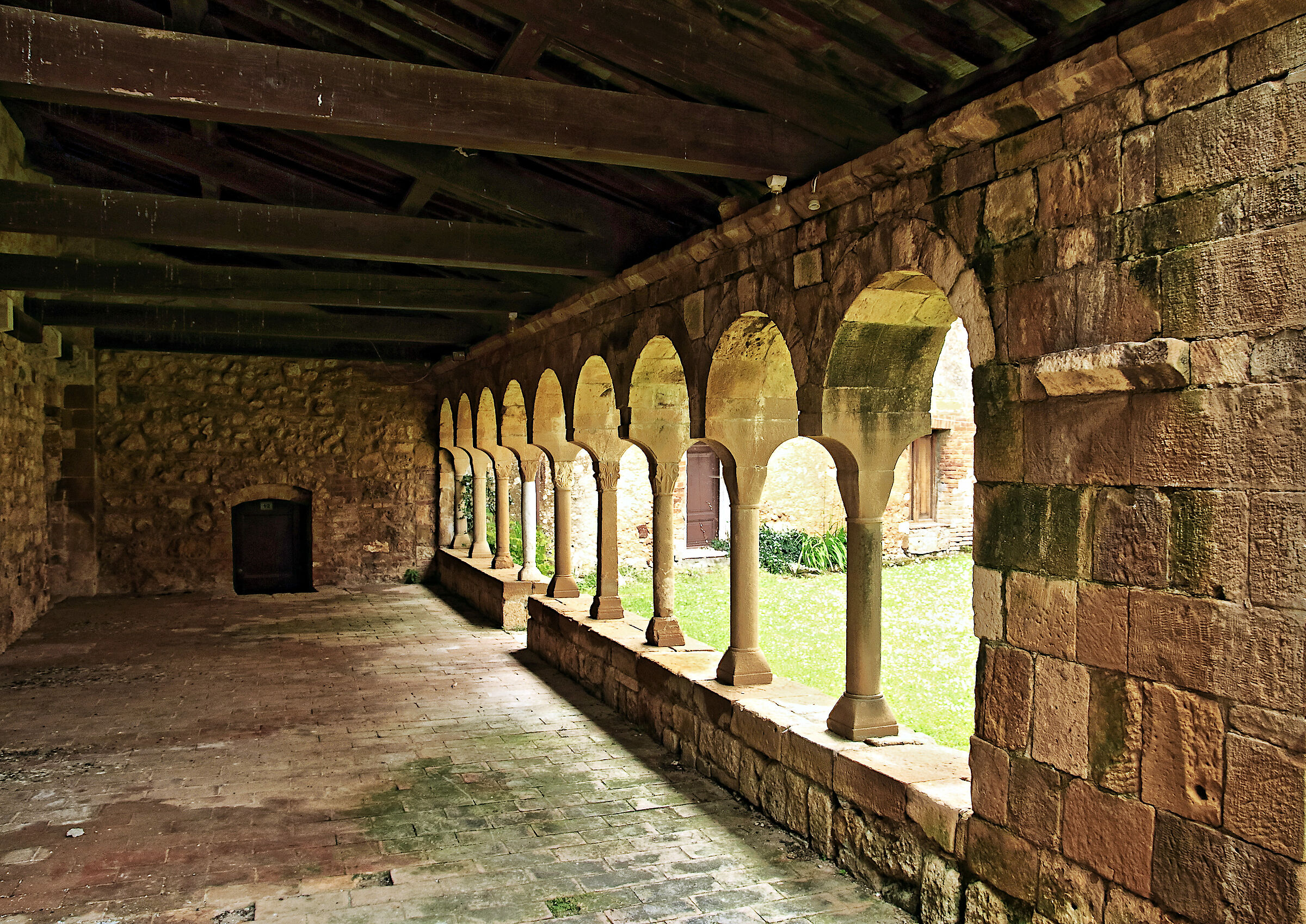 S.Giovanni Battista's Pieve - Cloister