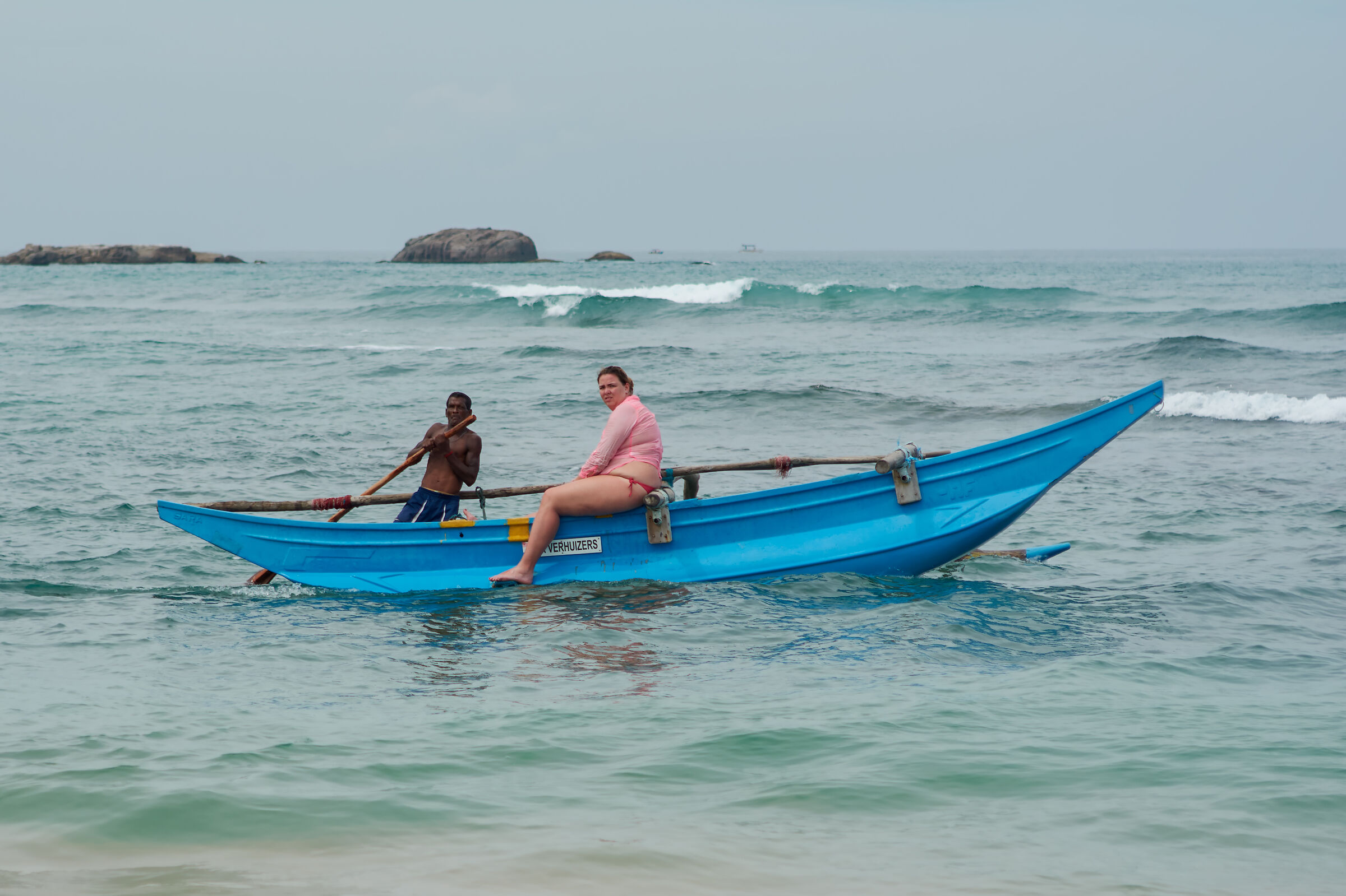 camminare su un catamarano
