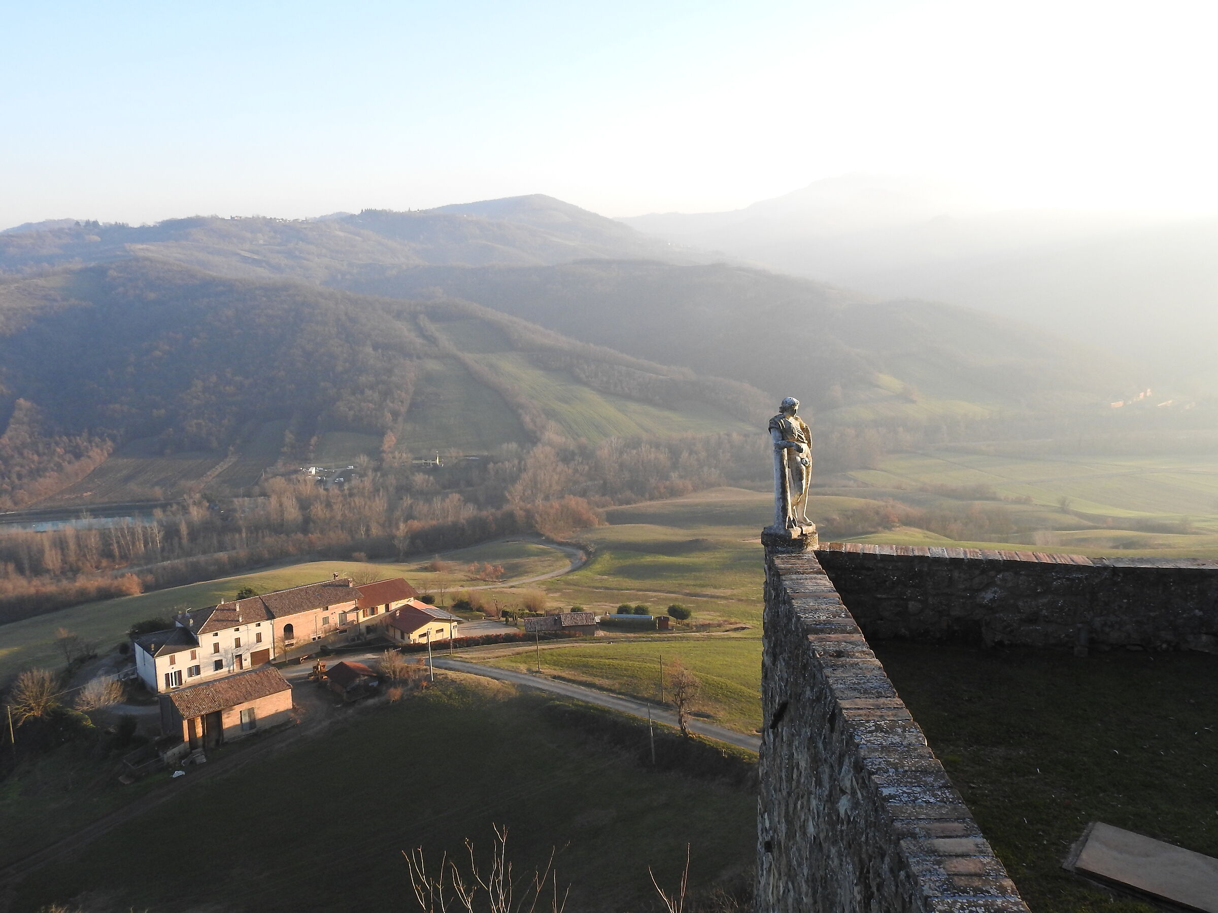 views from vigoleno3