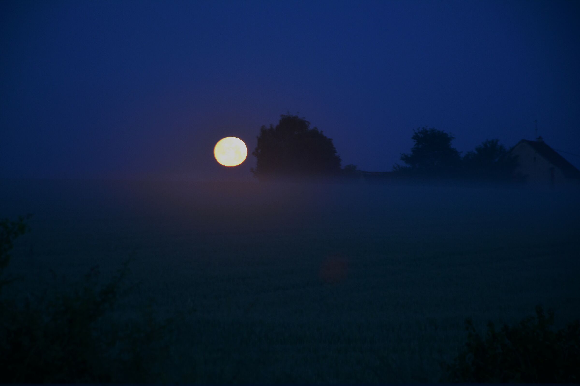 Spunta la luna dal monte