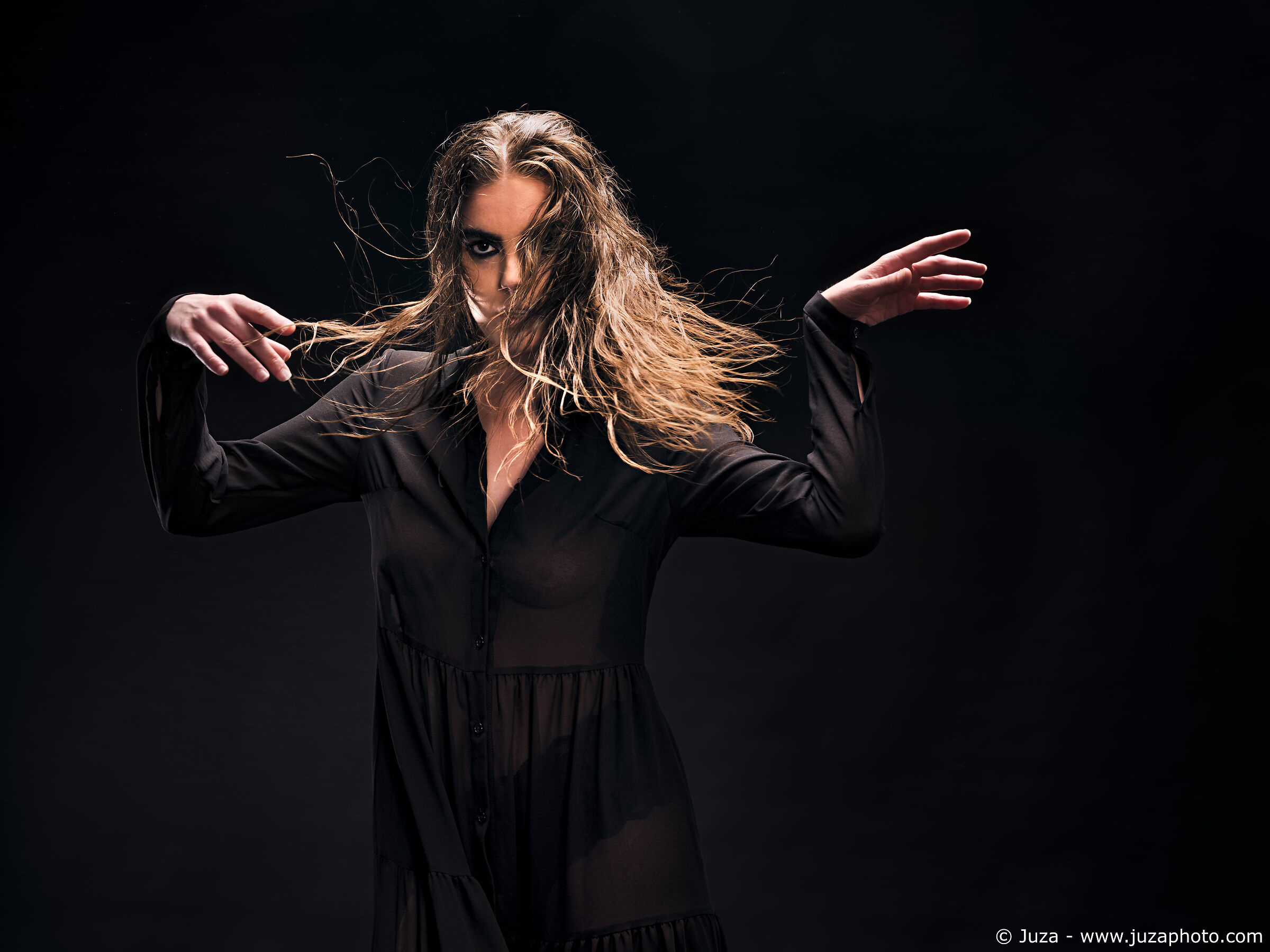 Modella, Sample Fujifilm GFX100