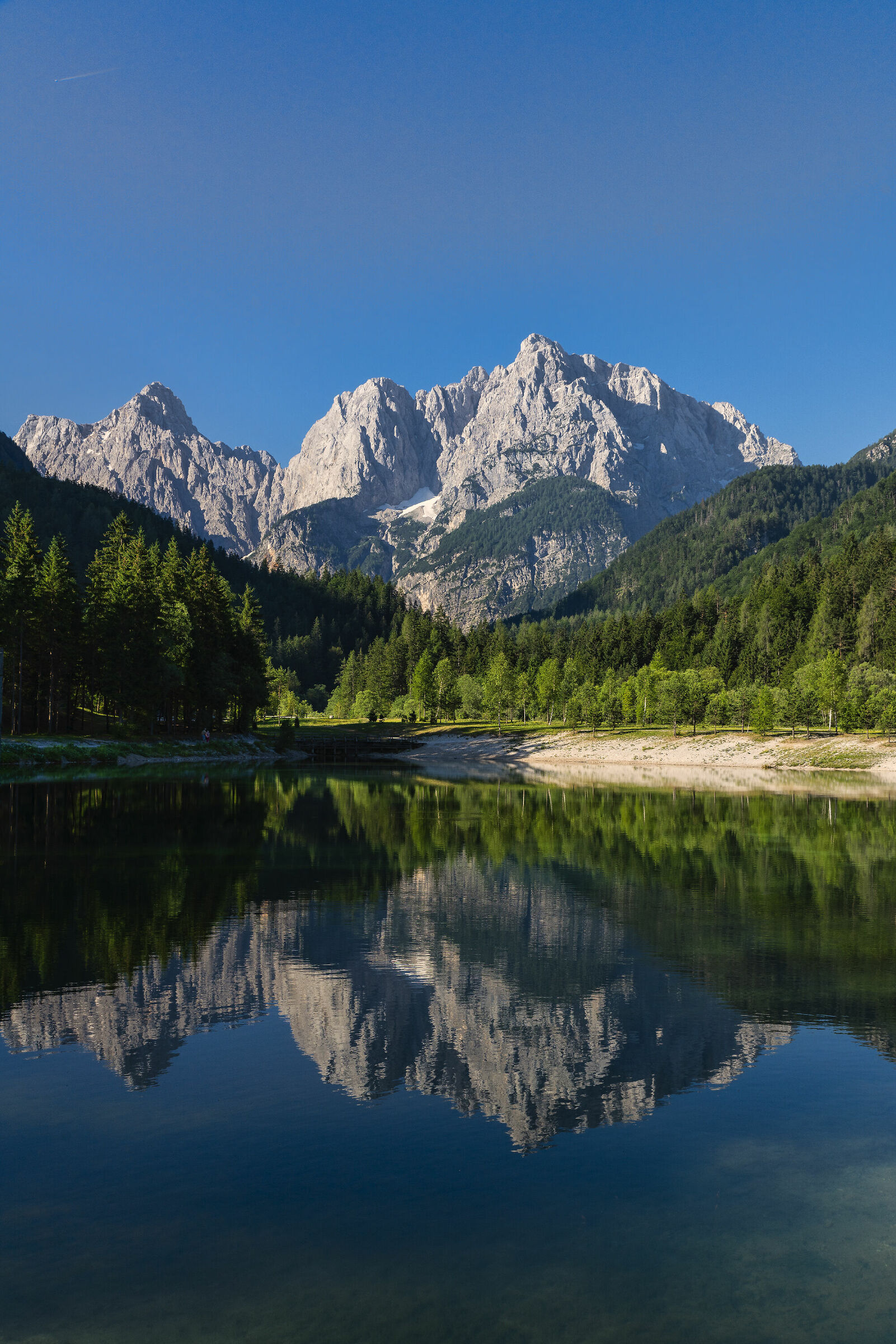 Prisojnik and reflection at Kraniska Gora pond