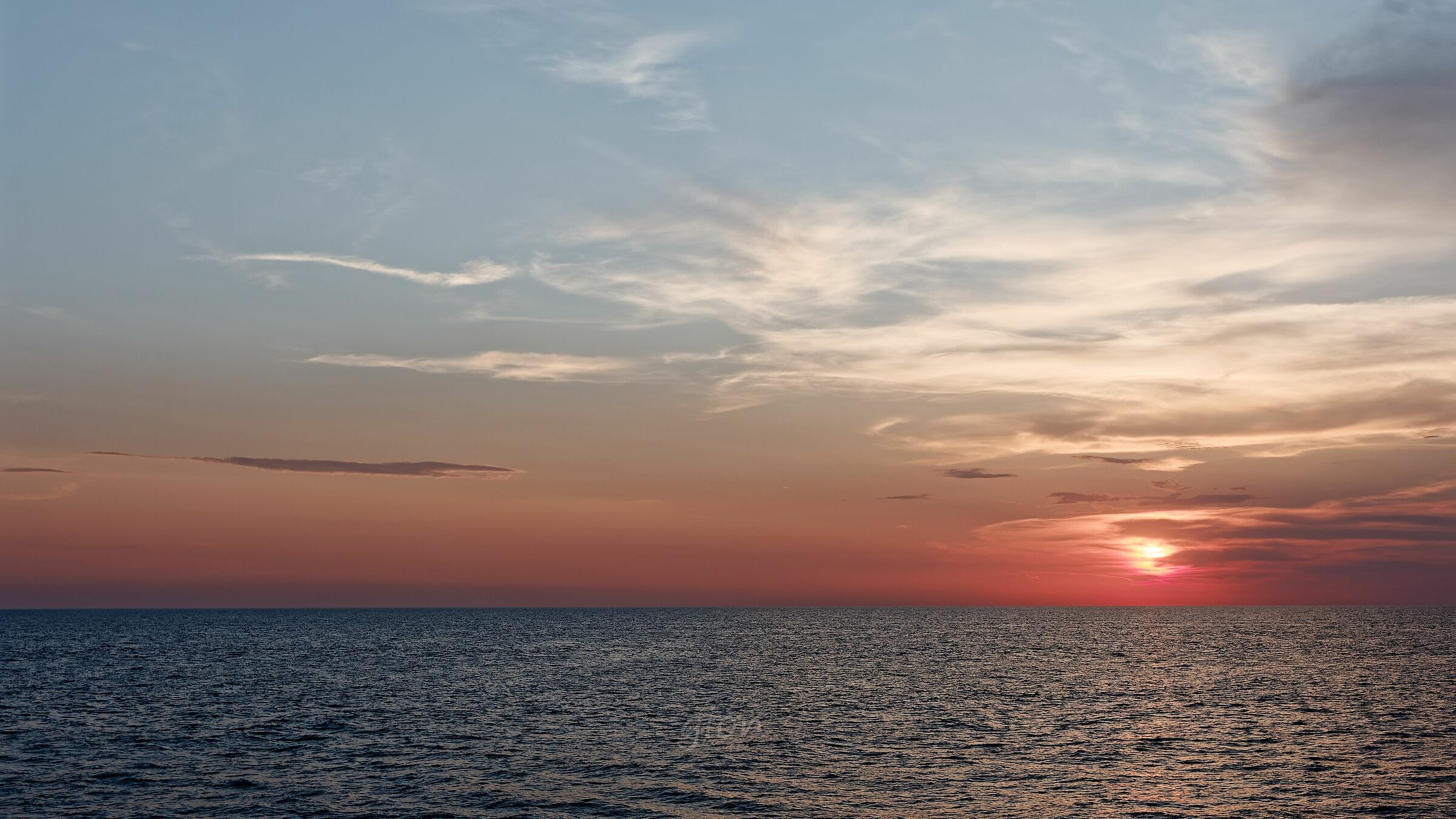 Going below the horizon