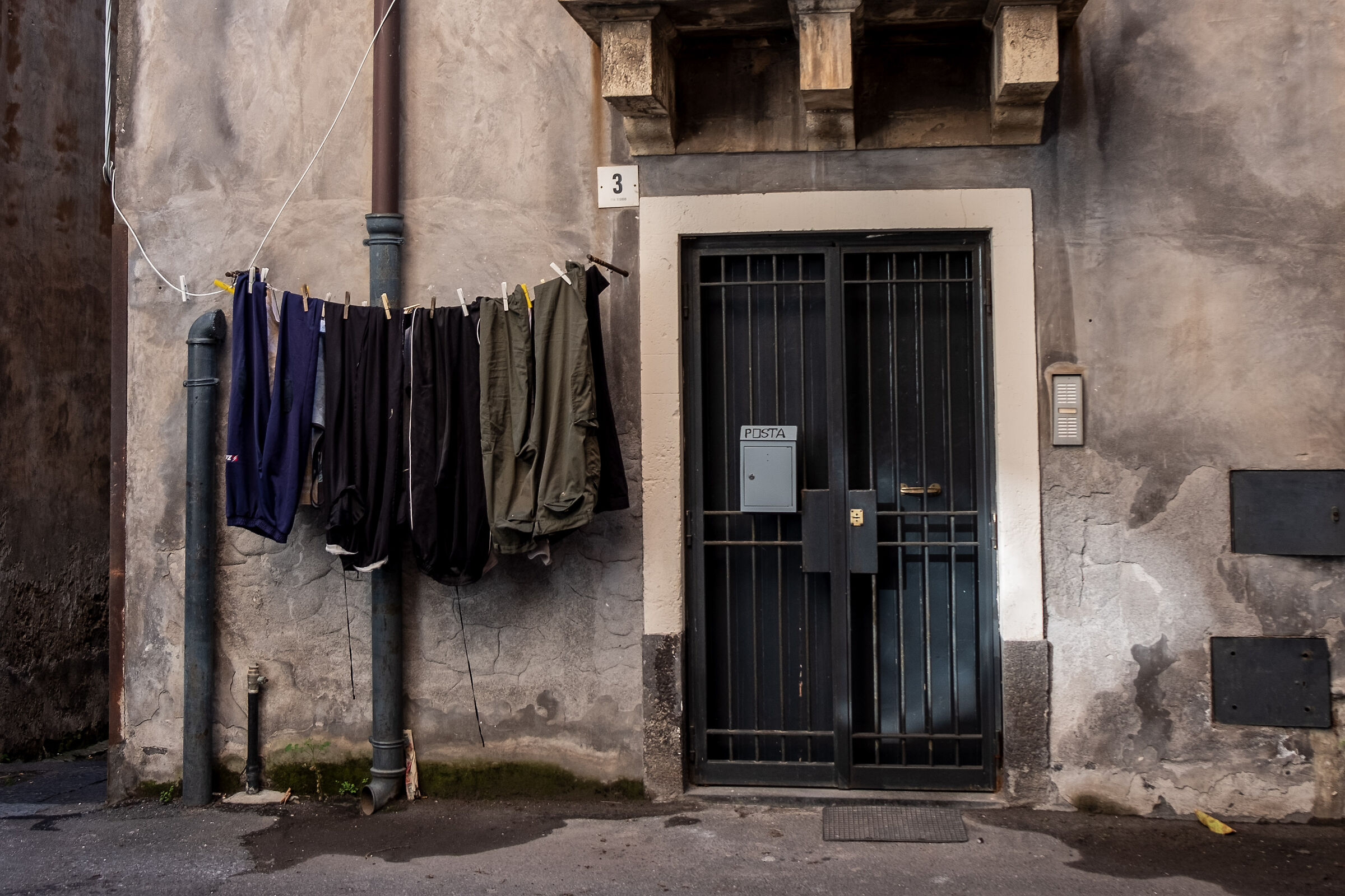 The Clothes Stretched