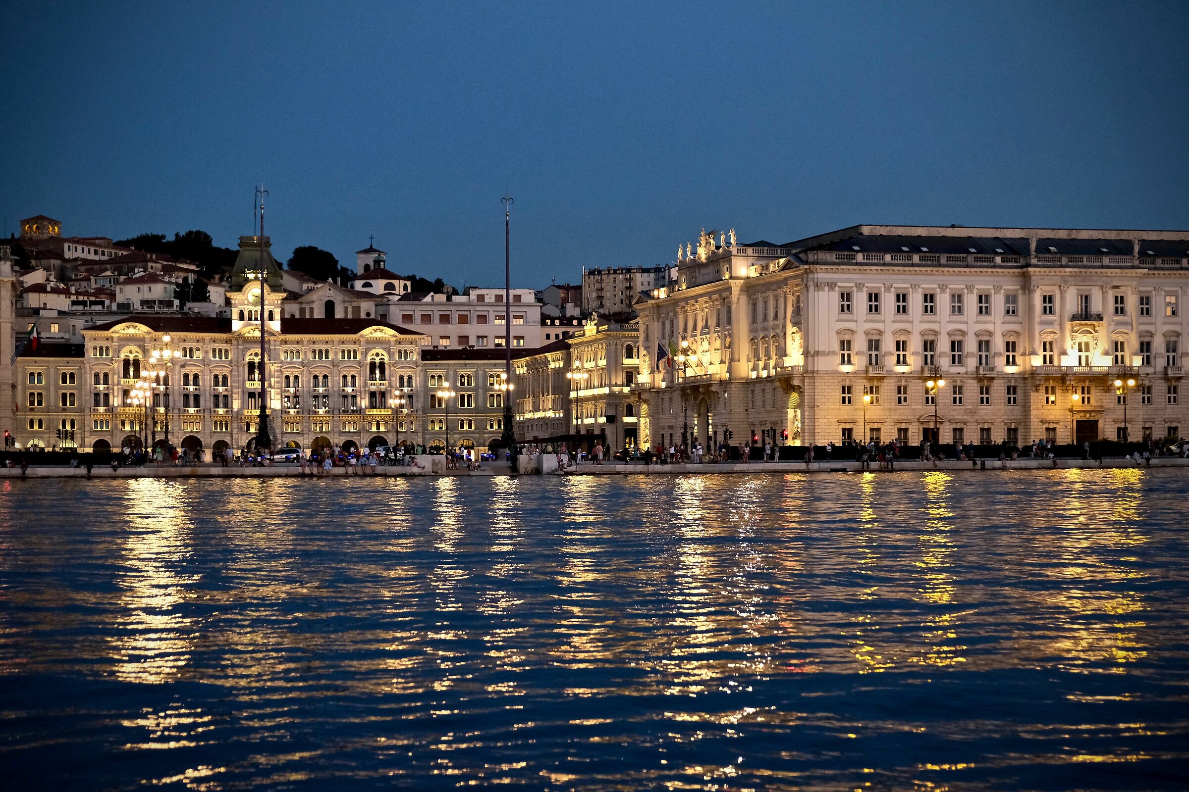 Trieste di notte