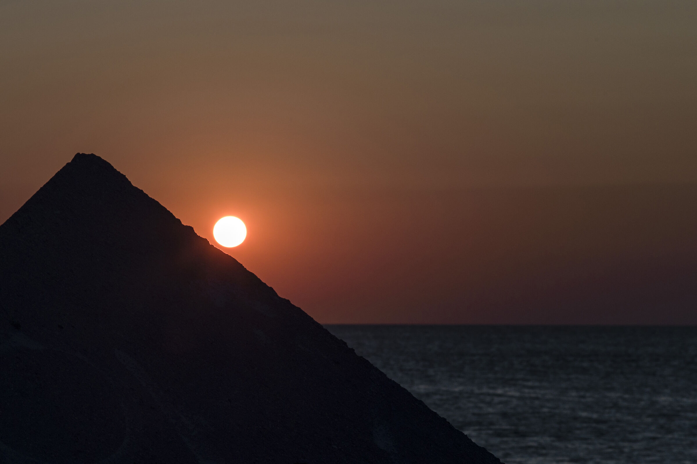 Pesaro 2019: Rolling sun in the sea