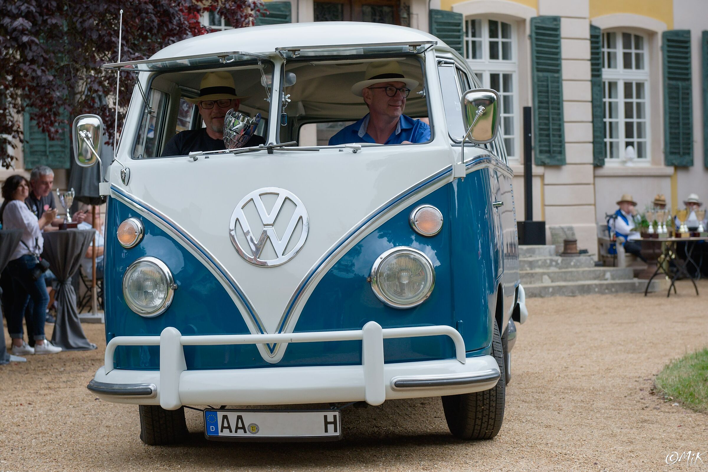 I got the cup, let's get away.