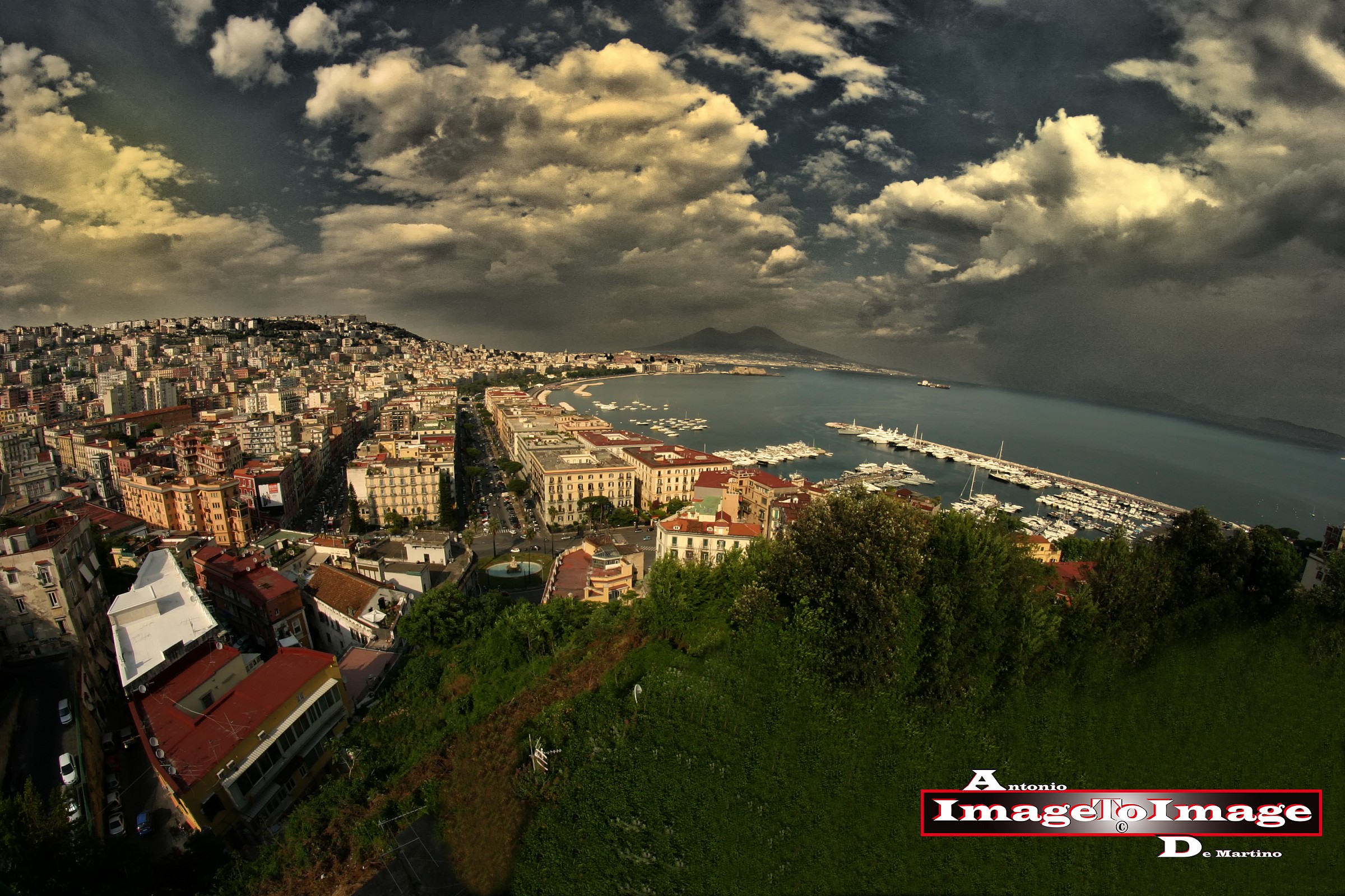 Chi viene a Napoli piange 2 volte.