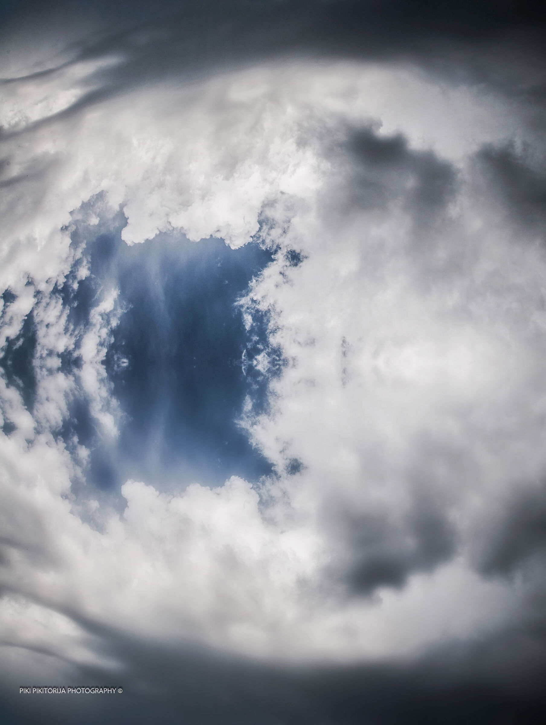 Un anno guardando le nuvole