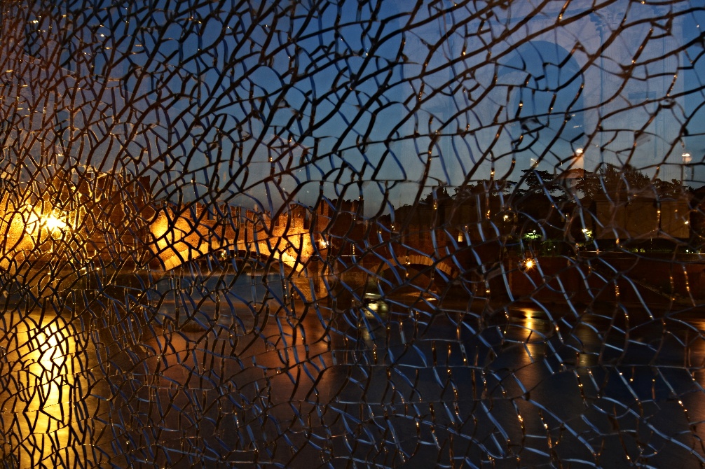 When the front lens breaks...