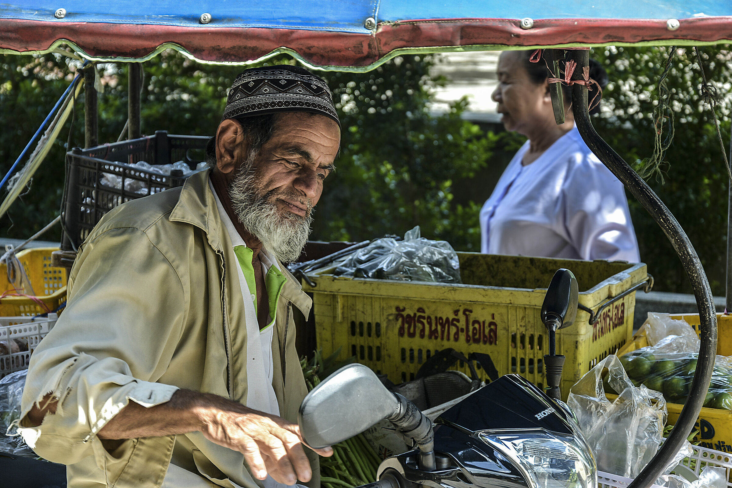 street market man