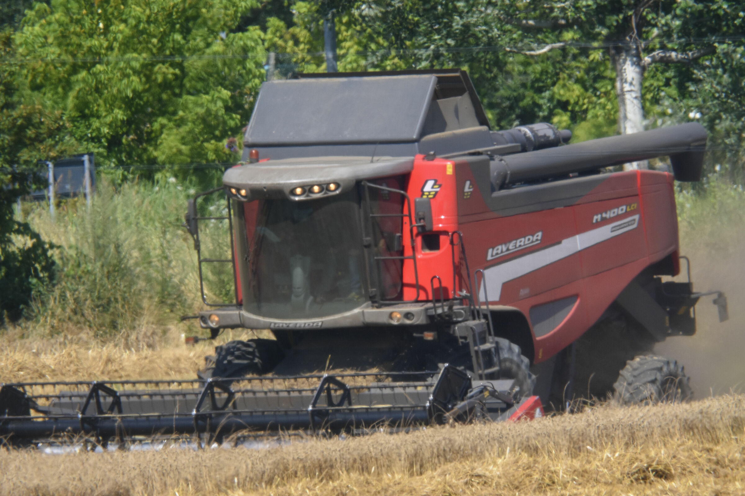 mietitrebbia a lavoro