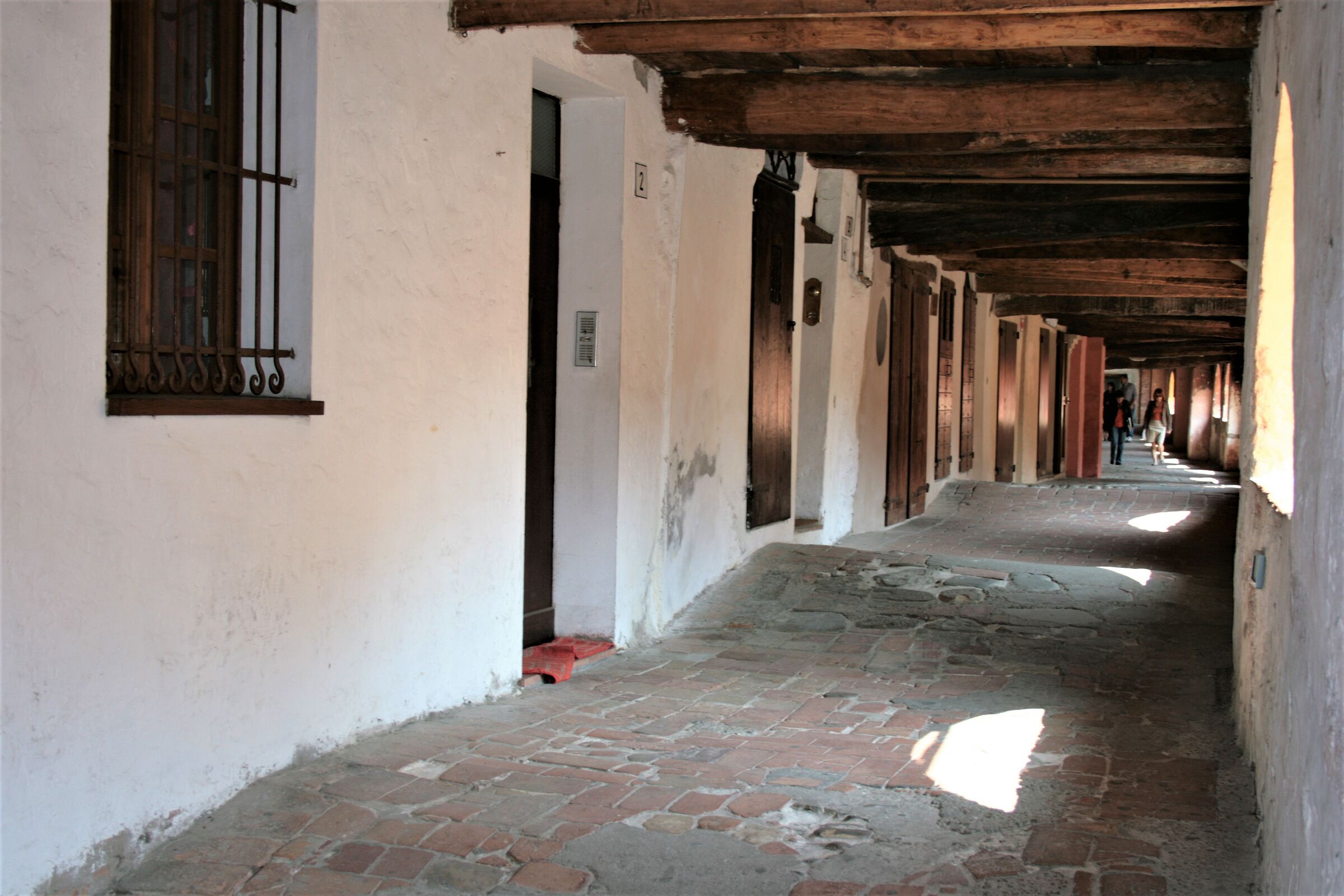 ...l'Antica via del Borgo...