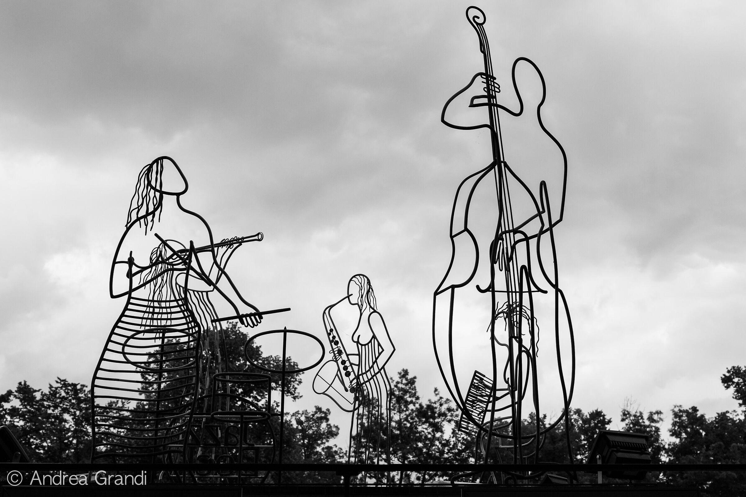 The abstract players