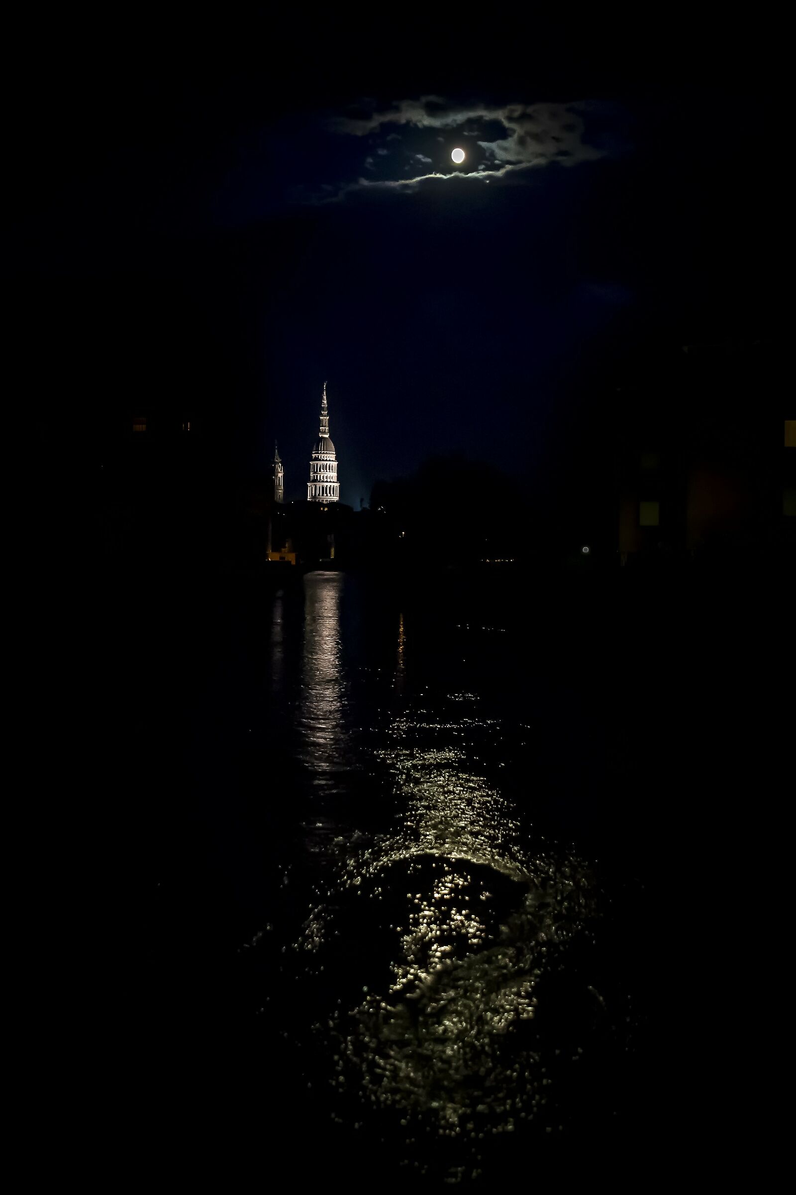 Novara the water and the moon