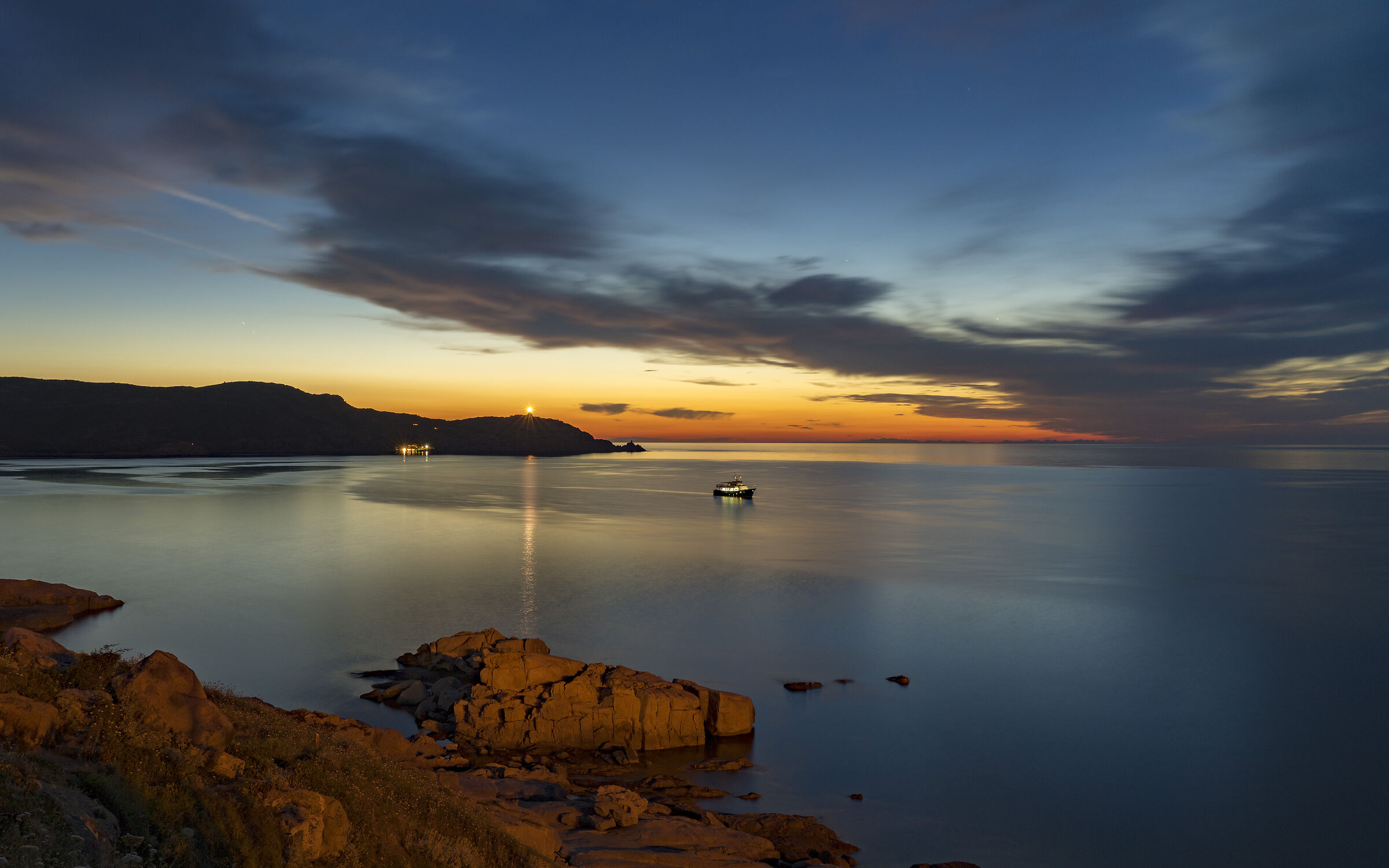 Tramonto in Corsica
