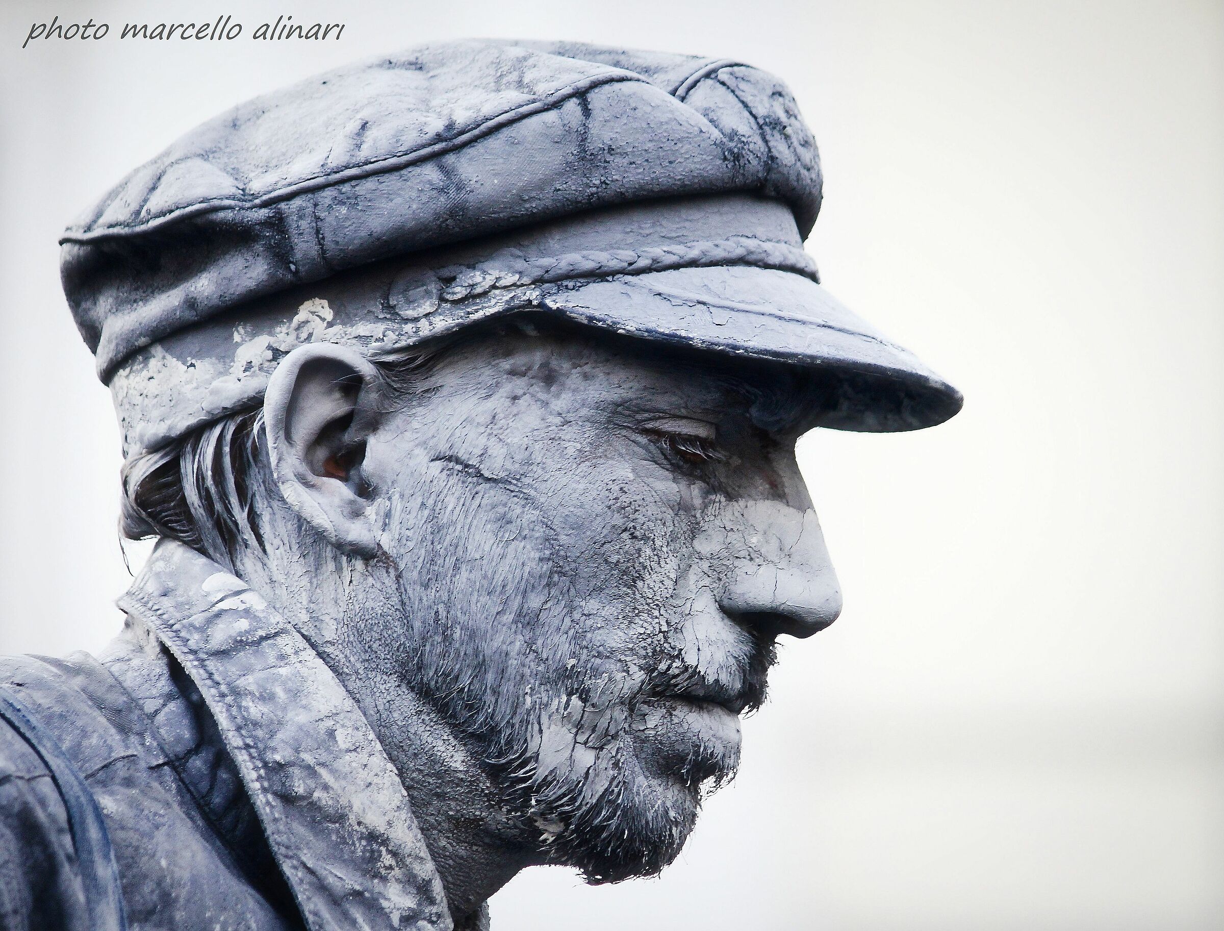 statue viventi: lo spazzino