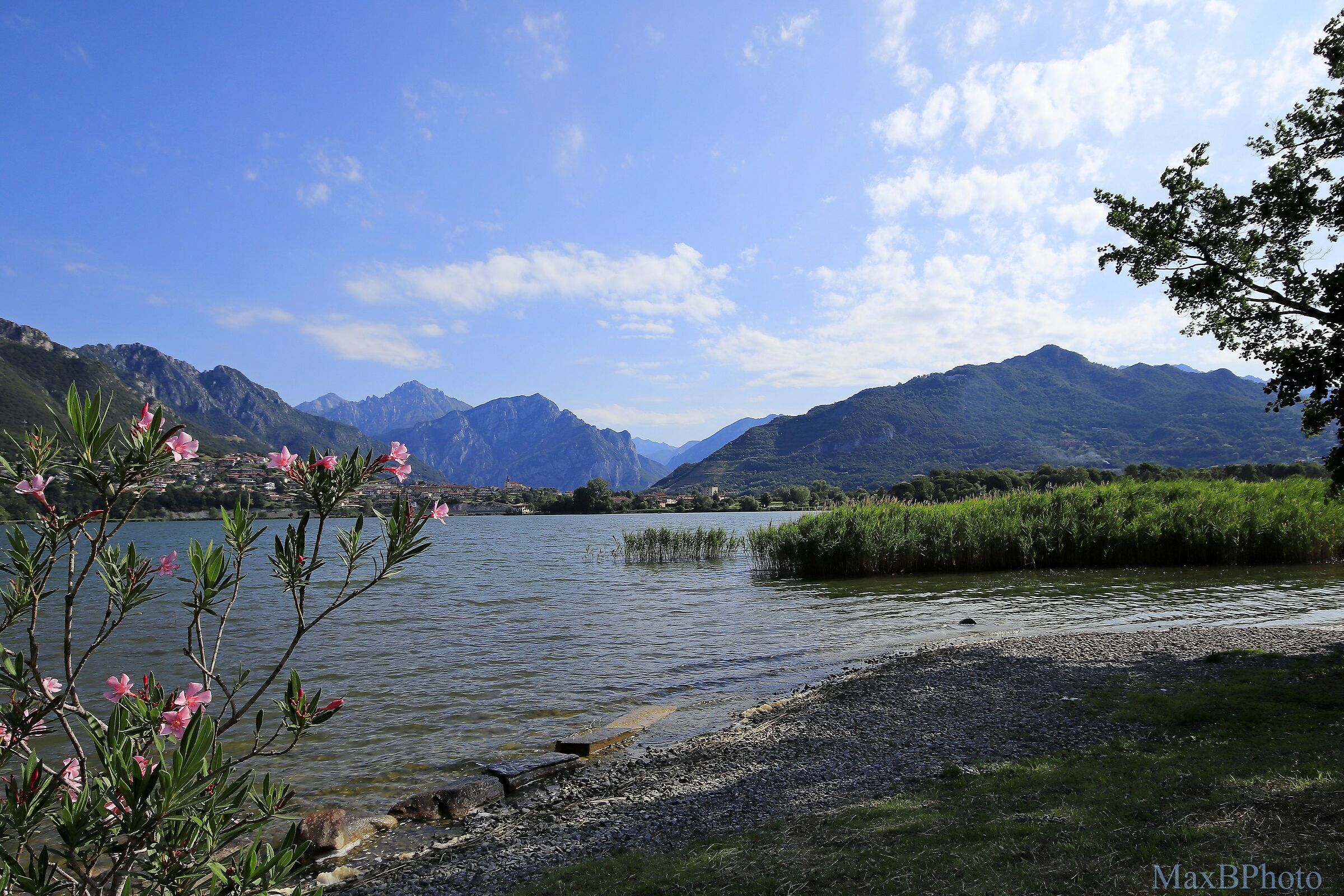 lago di annone di brianza