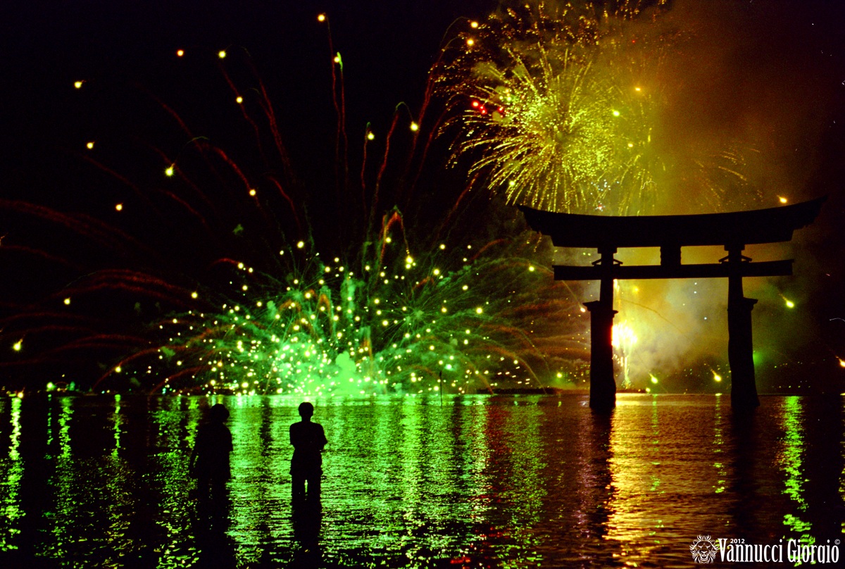 Fireworks Miyajima 1