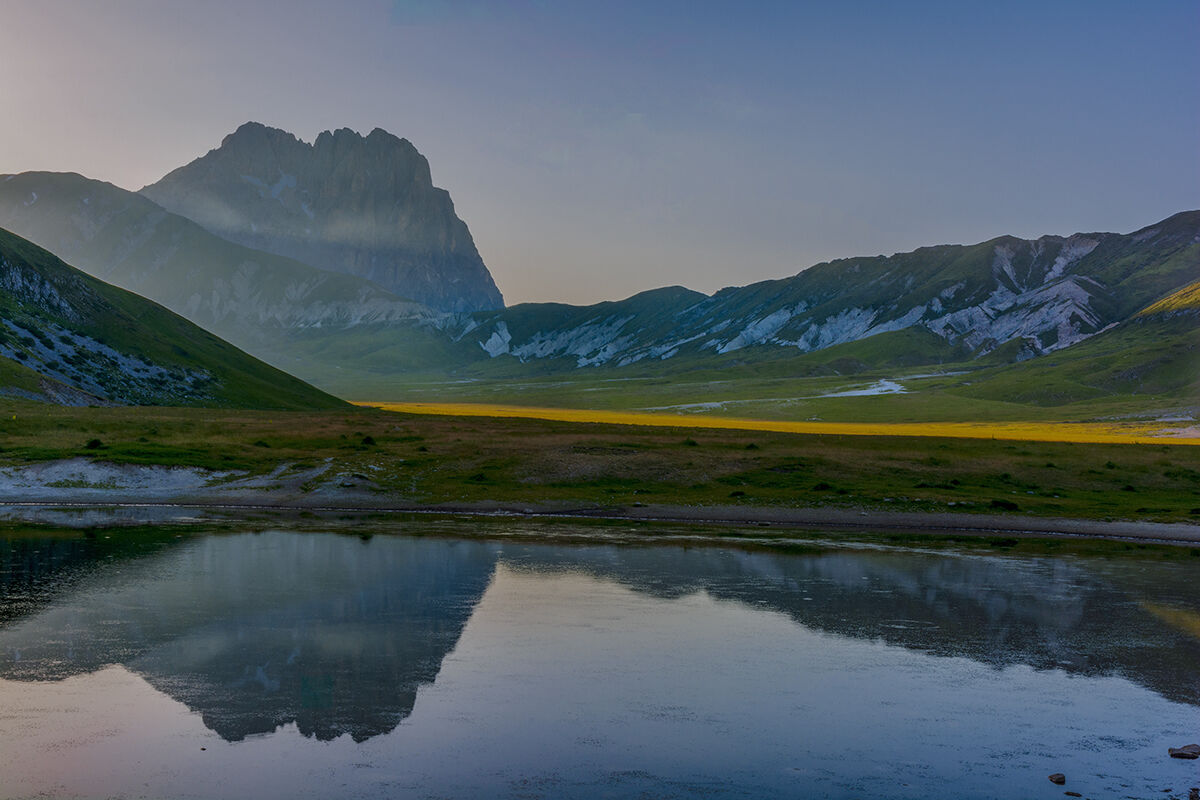 Lama di luce sul Gran Sasso