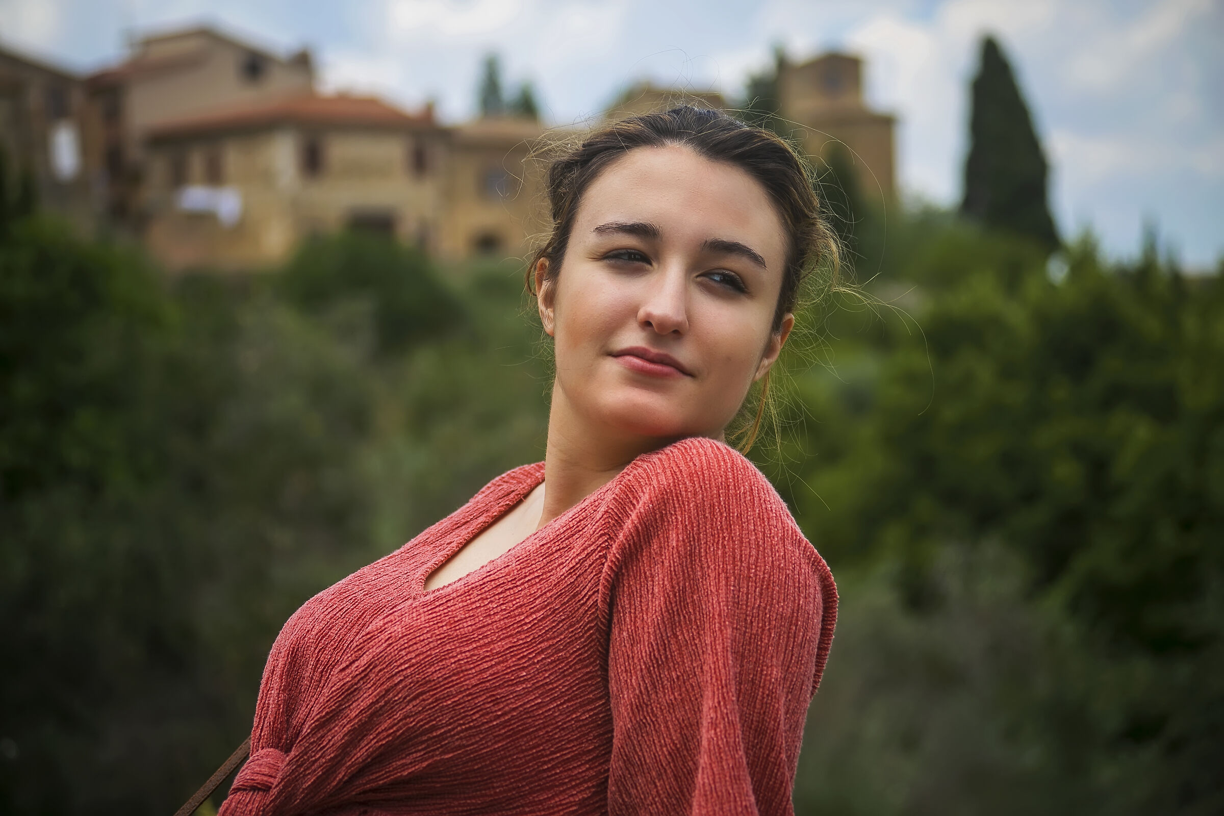 Poised between thoughts and desires....