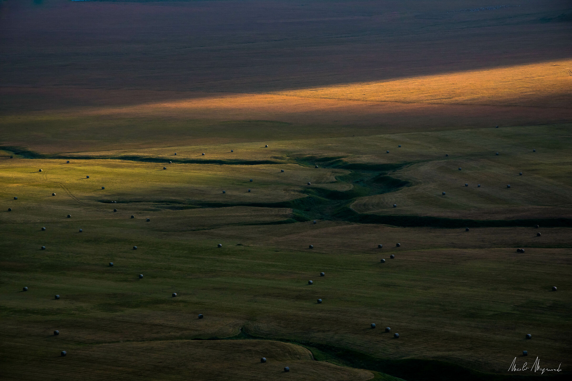 L'alba si affaccia sul fosso dei Mergani