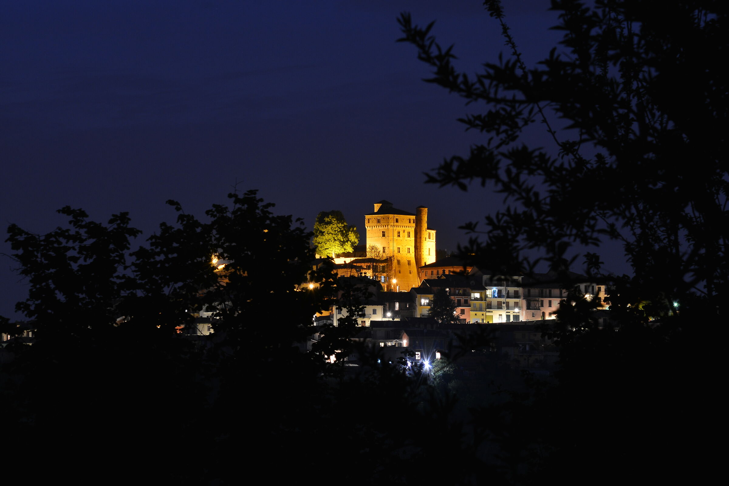 Roddi dalla collina di fronte