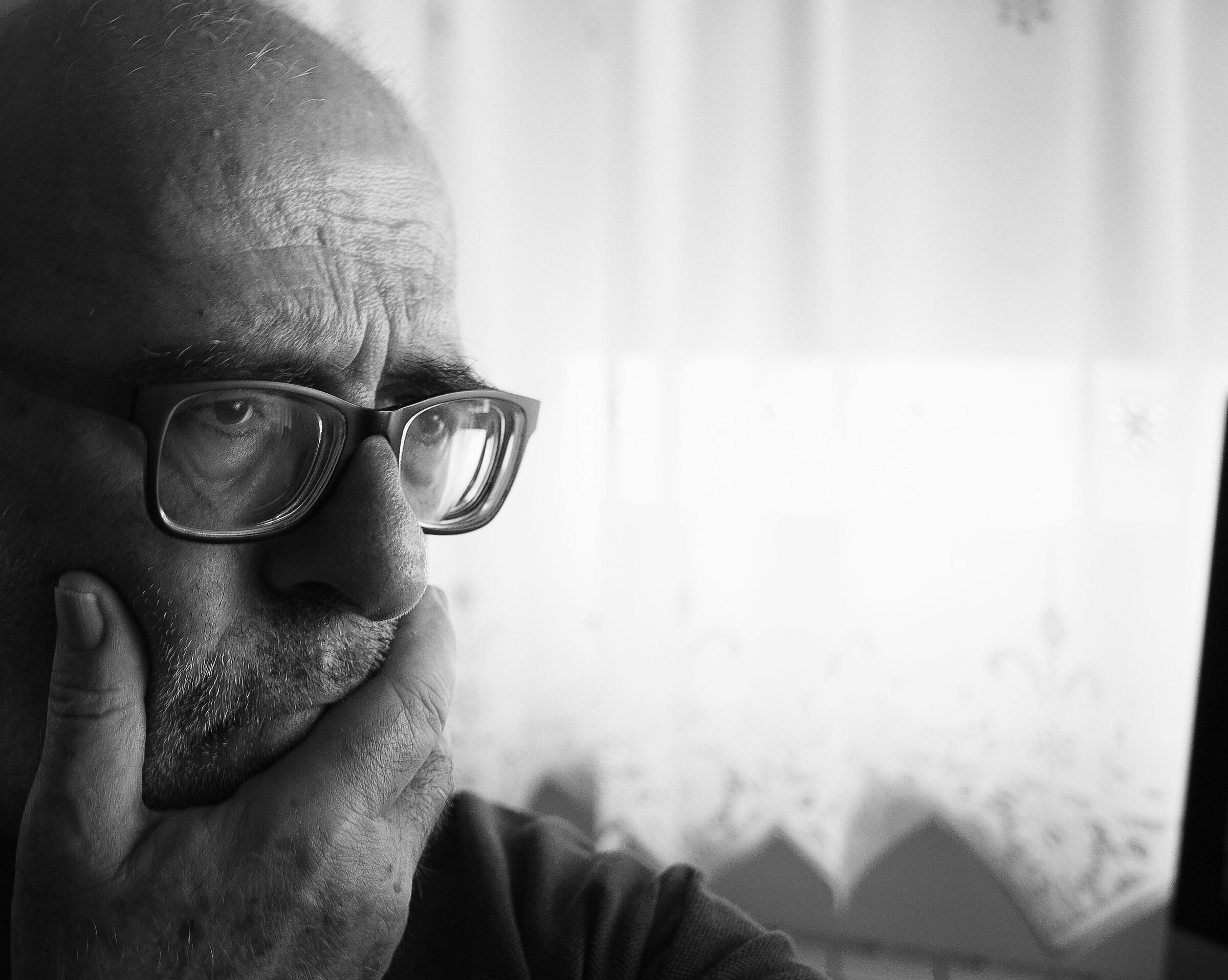 "..nel mezzo di una verità..." ( da Montale...