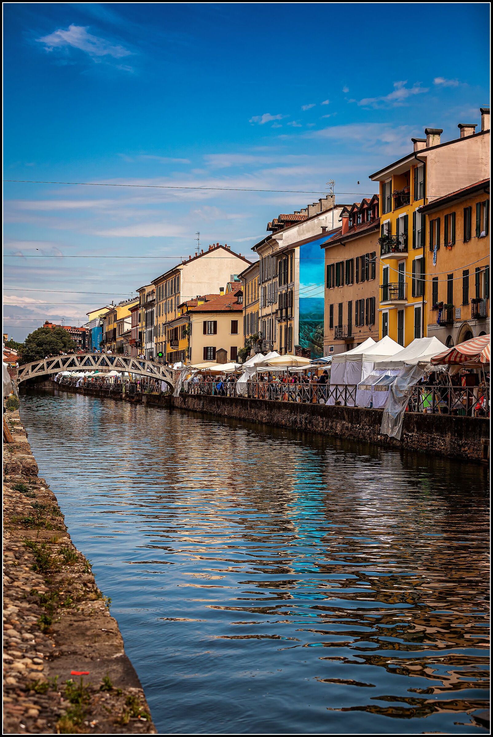 Milano : Naviglio grande nell'ultima Domenica mese